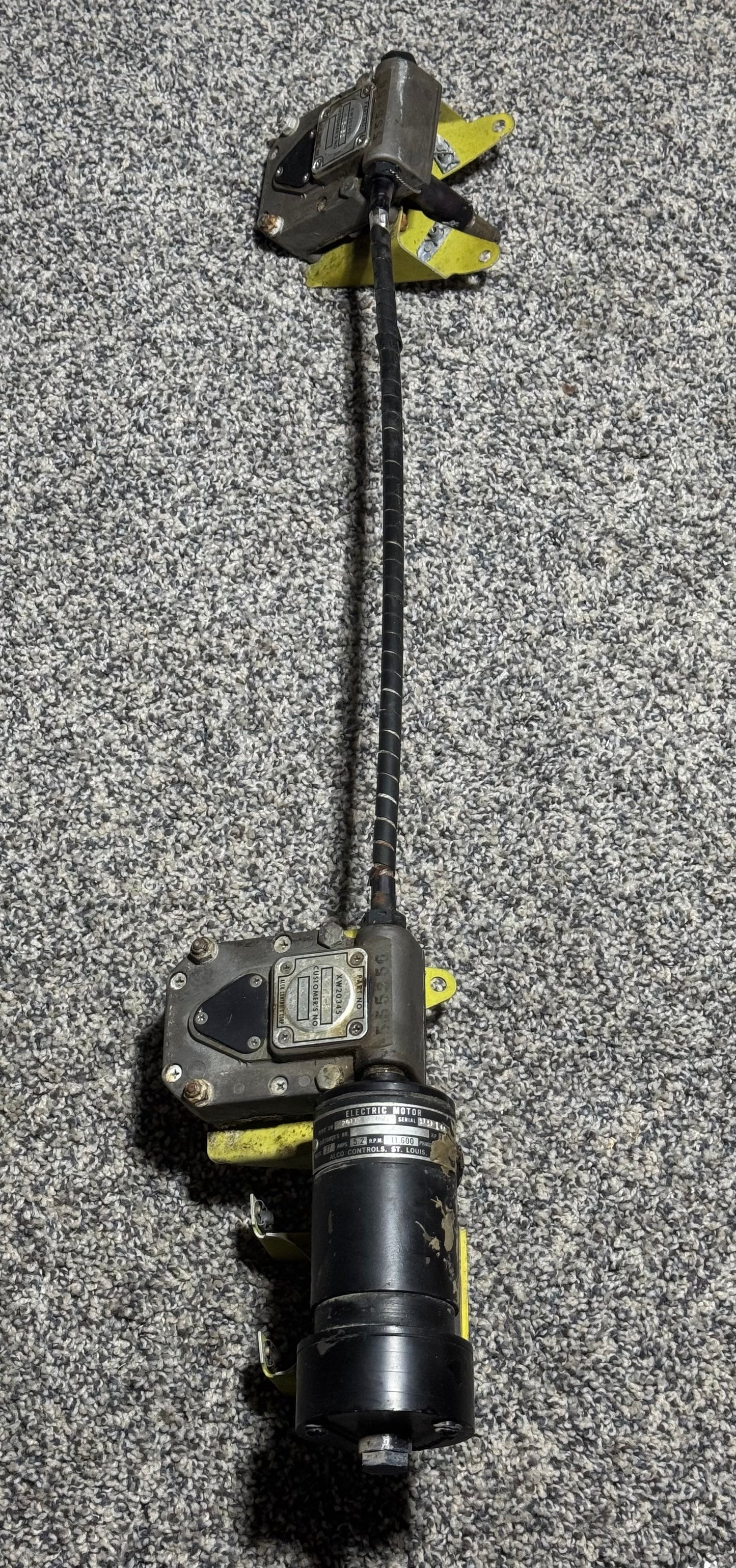 XW20345-275-50 Piper PA-31T Windshield Wiper Converter W Brackets. XW-20173-G2 Alco Controls Electric Wiper Motor (27 Volts)