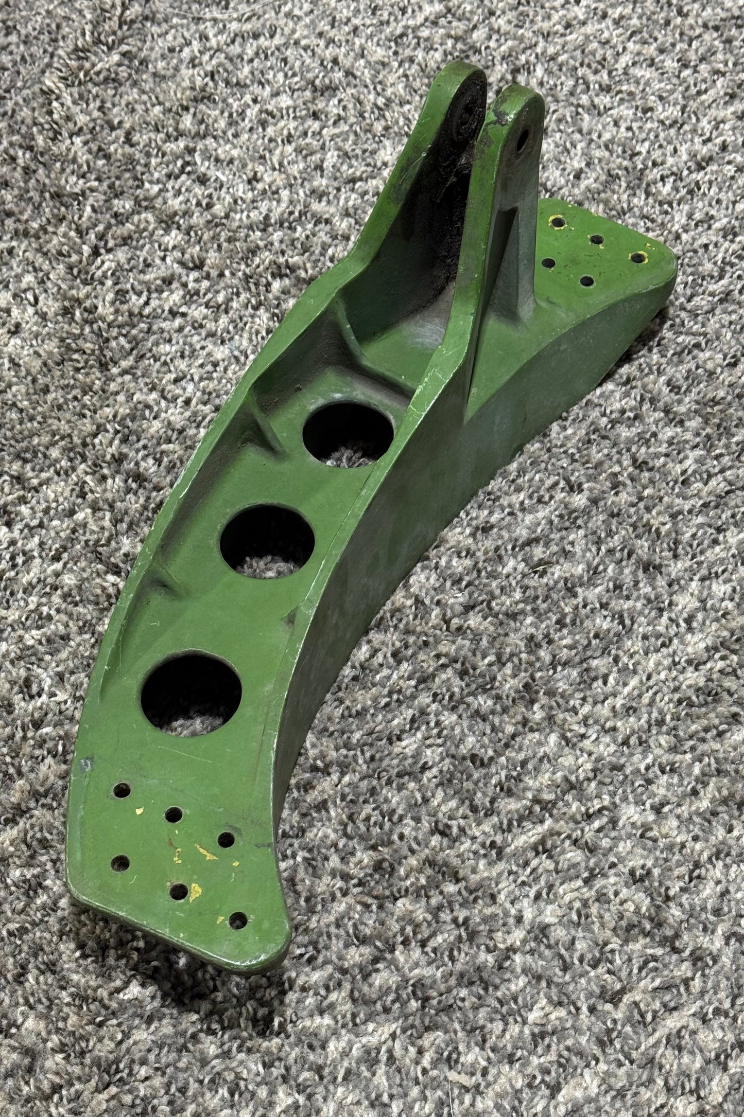 115-440031-1 Beechcraft KA-100 Horizontal Stabilizer Hinge LH Bracket