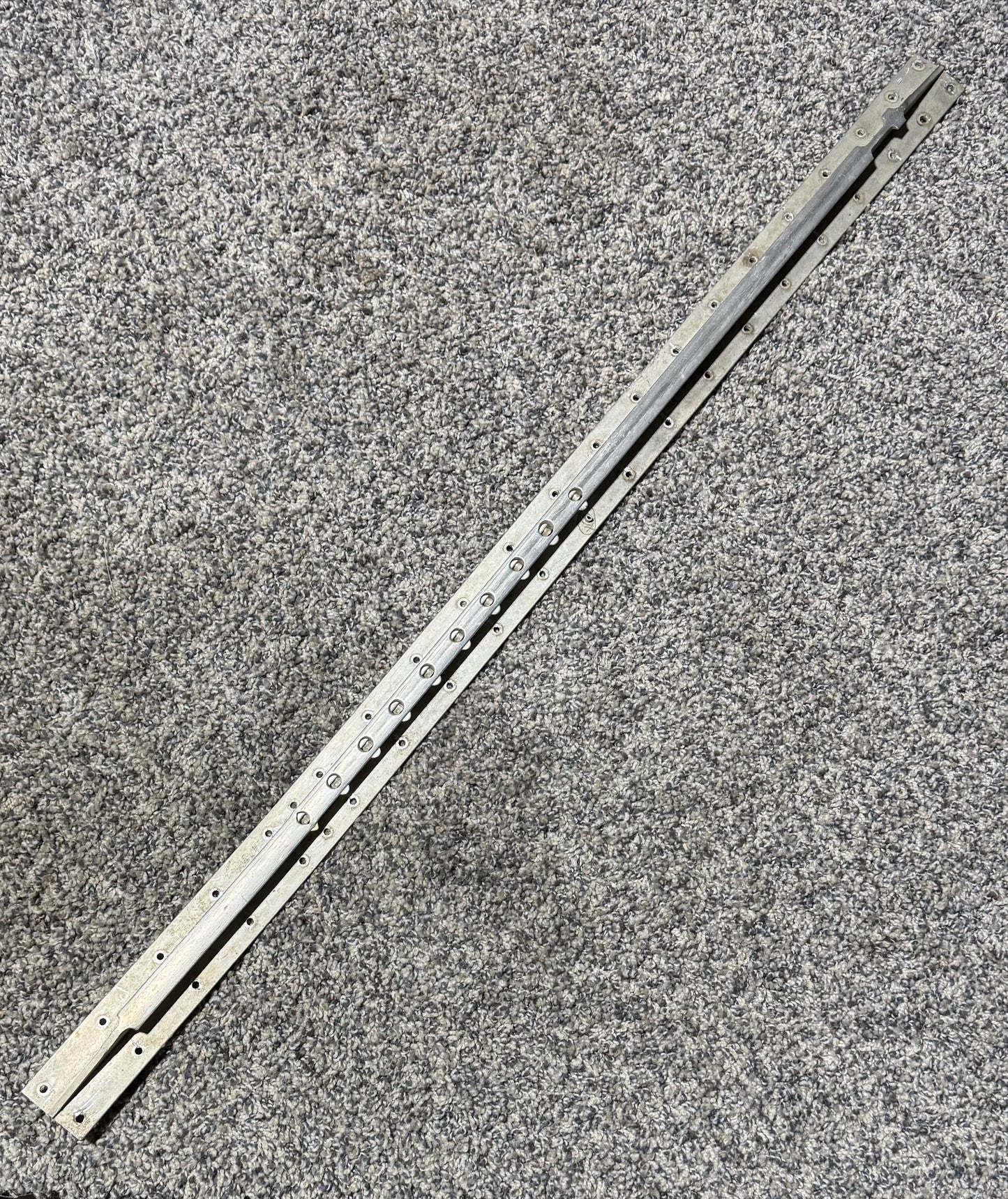 2153016-5 C-P210N Seat Rail Forward Stiffener Outboard