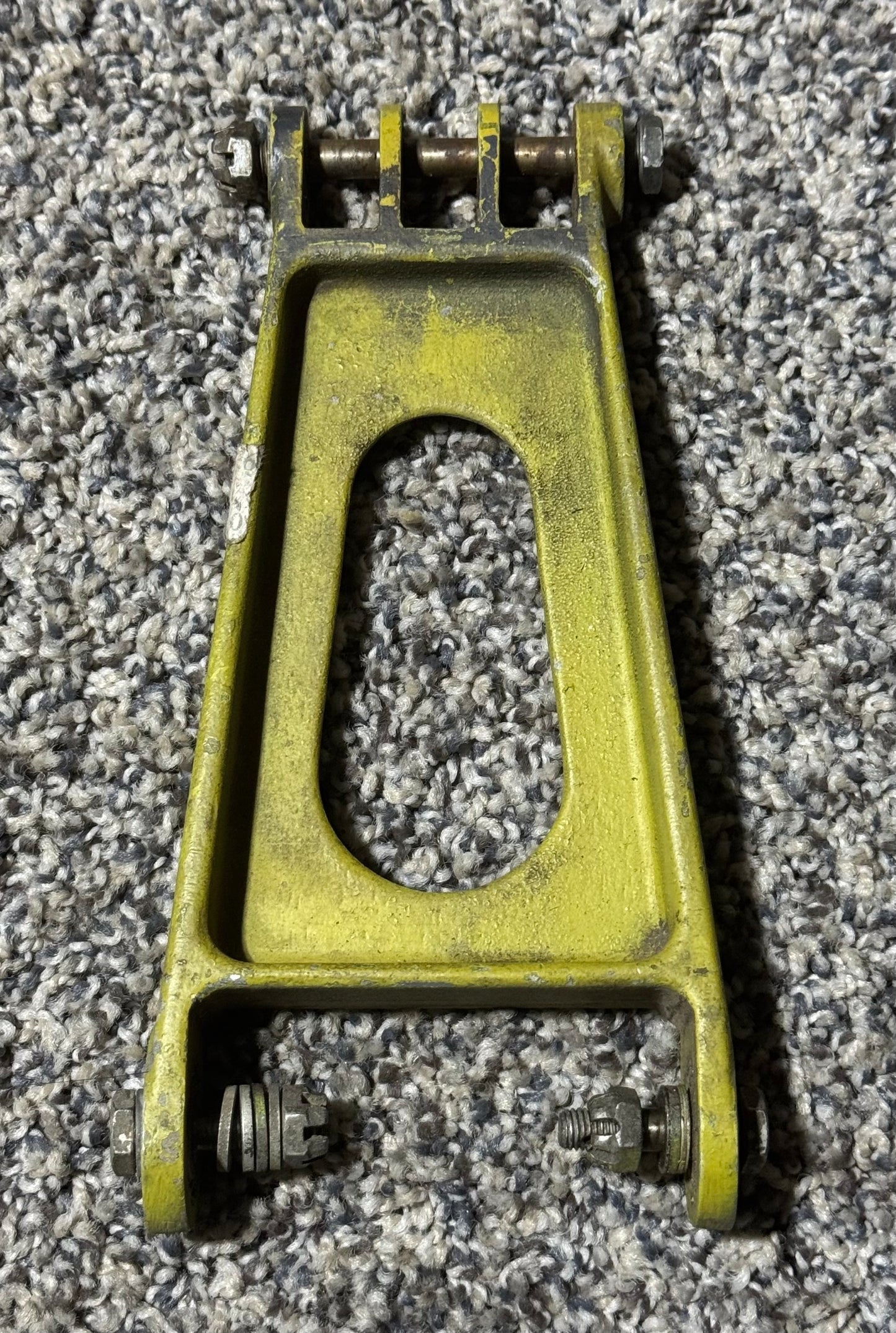 2331512-2 Learjet Arm Assembly