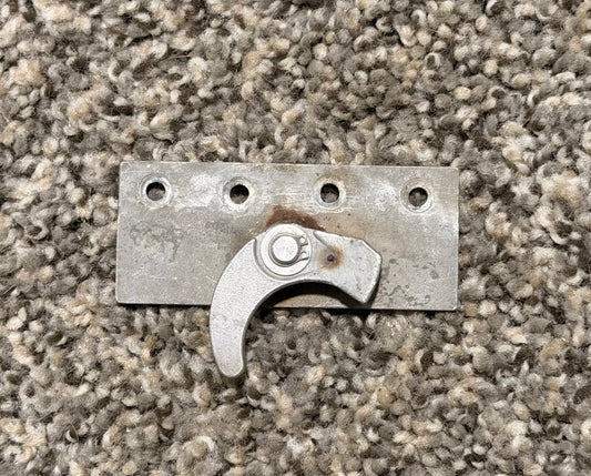 0513558-9 Cessna T210 Secondary Seat Stop Assy