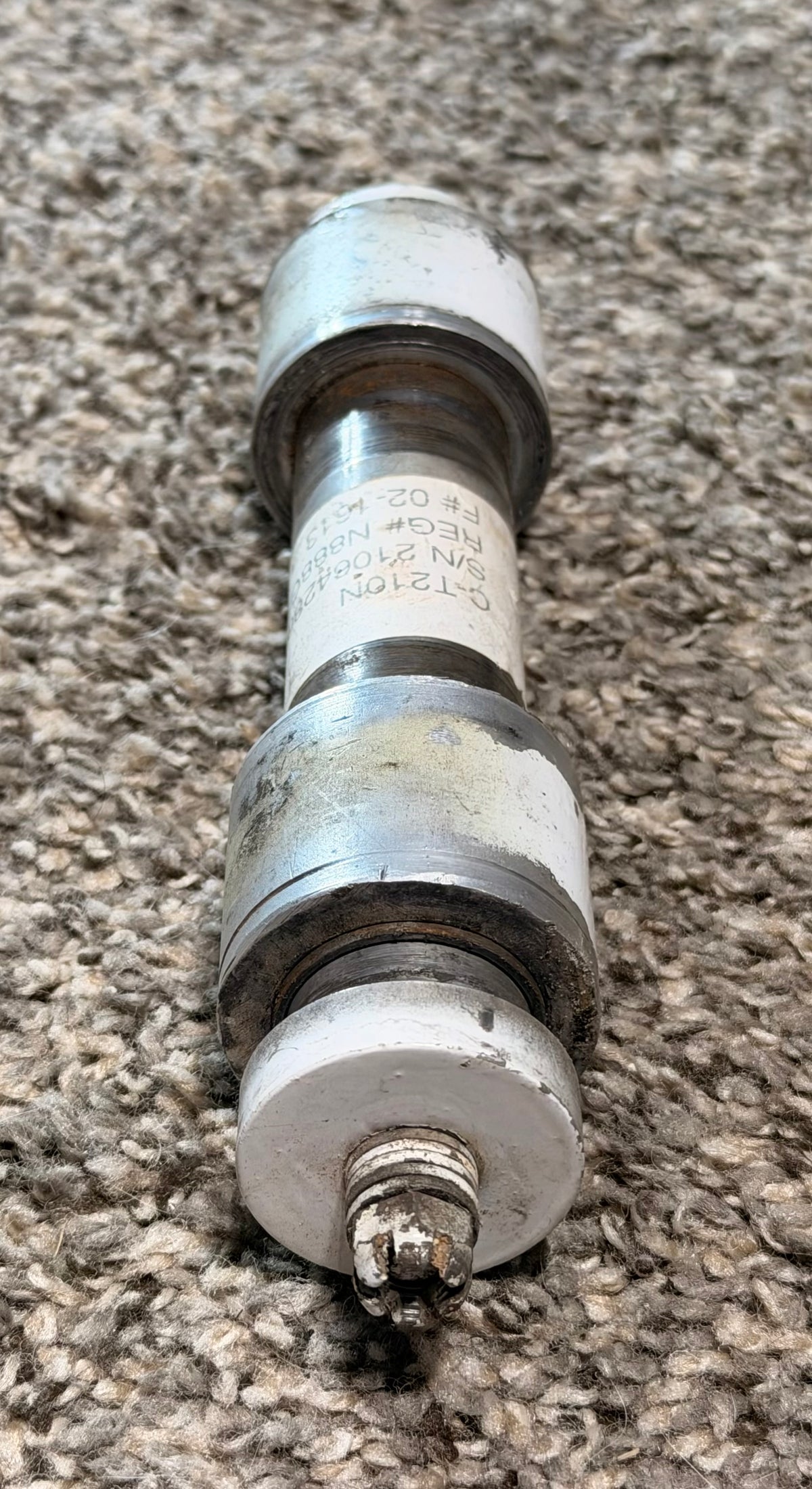 0543003 Cessna T210N Nose Gear Wheel Axle Tube Assembly W/ Spacers & Ferrule Caps