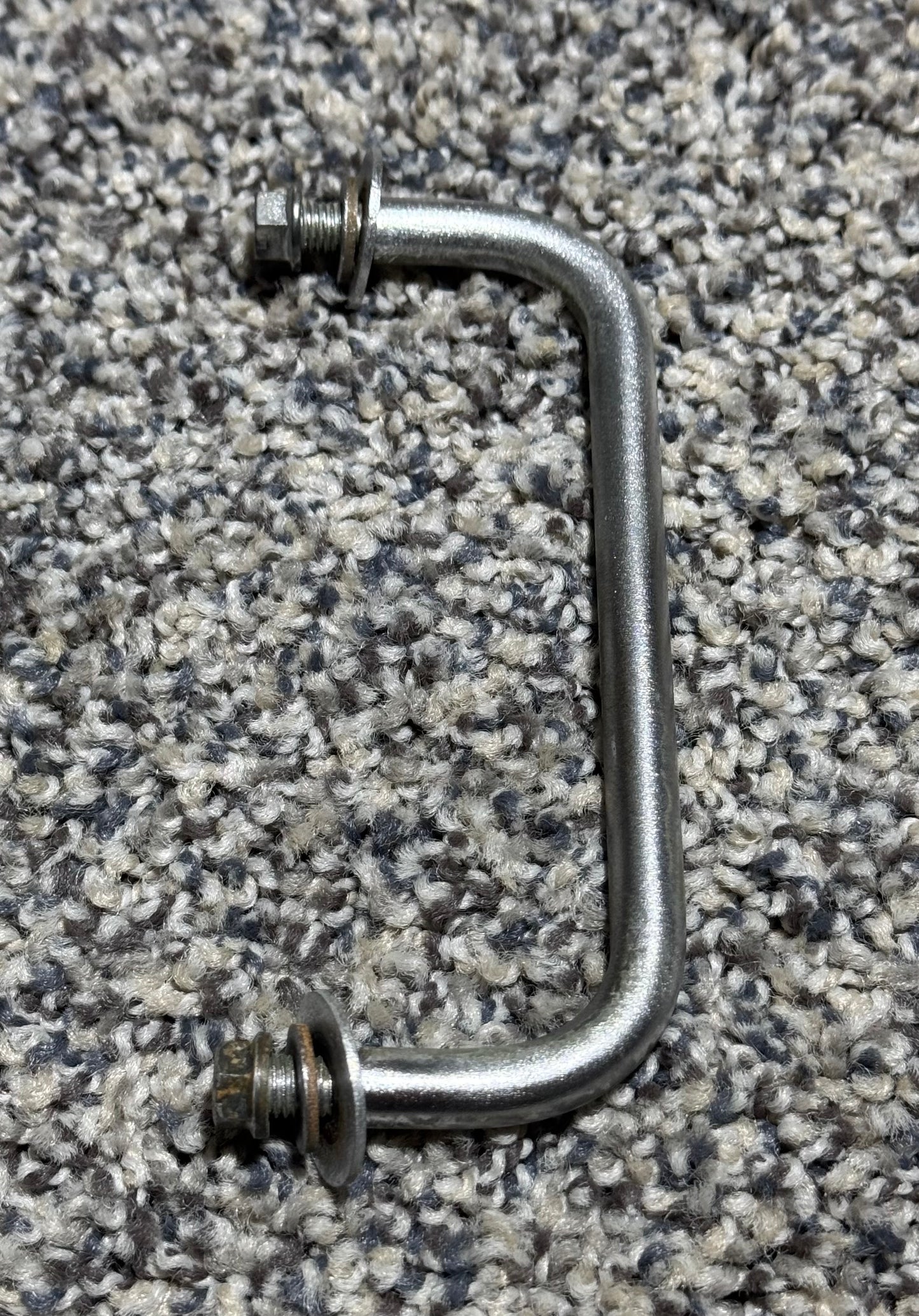 1613224-2 C182 Assist Handle