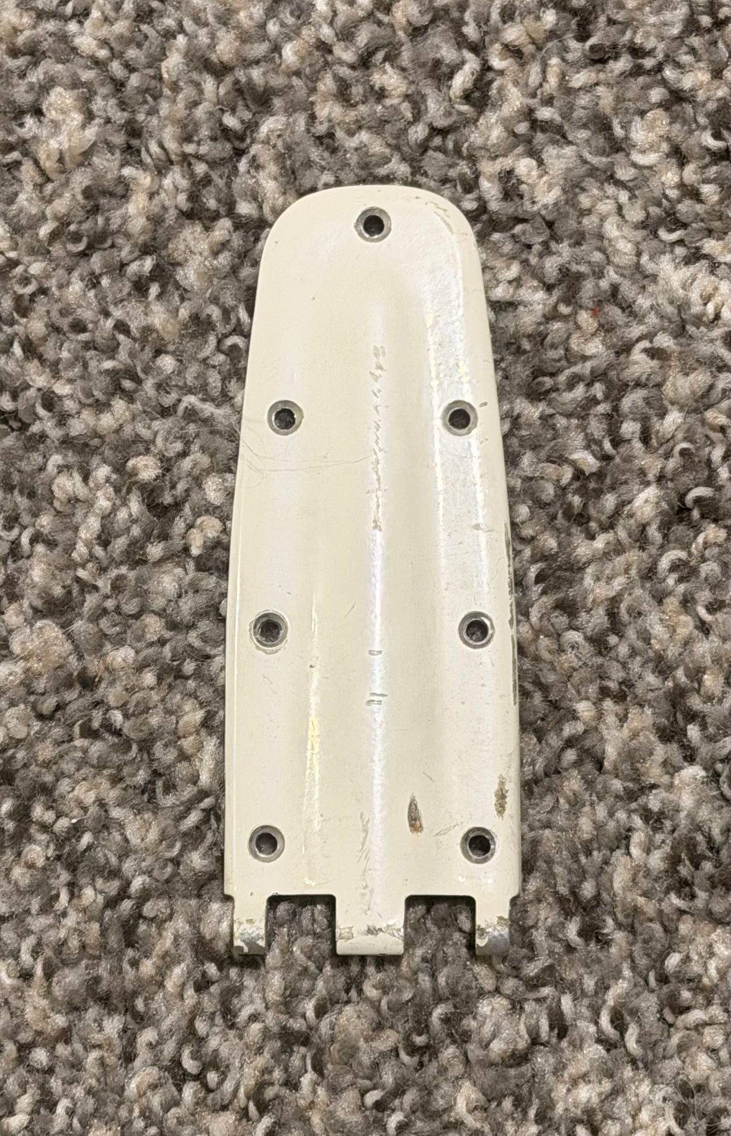 0711037-503 Cessna T210N Hinge Lower LH Assy
