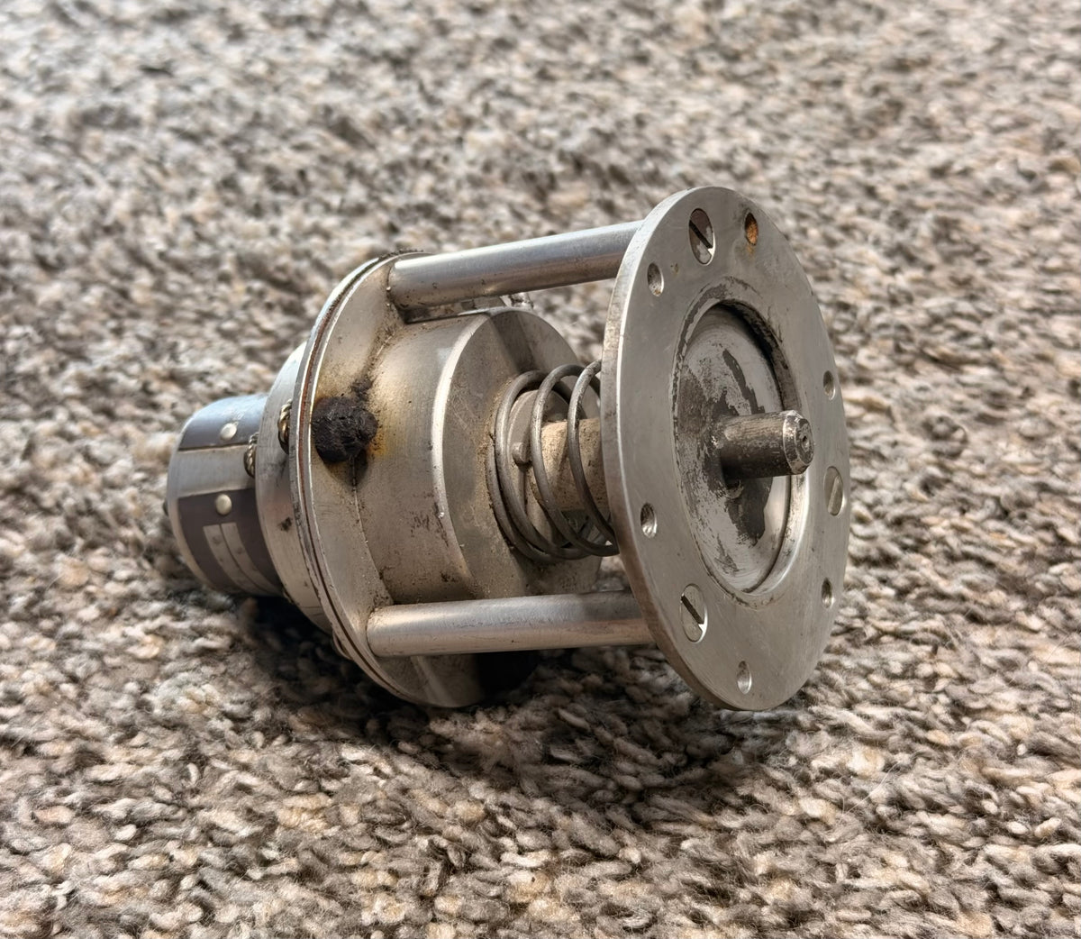 36D27 Relief Valve Assembly