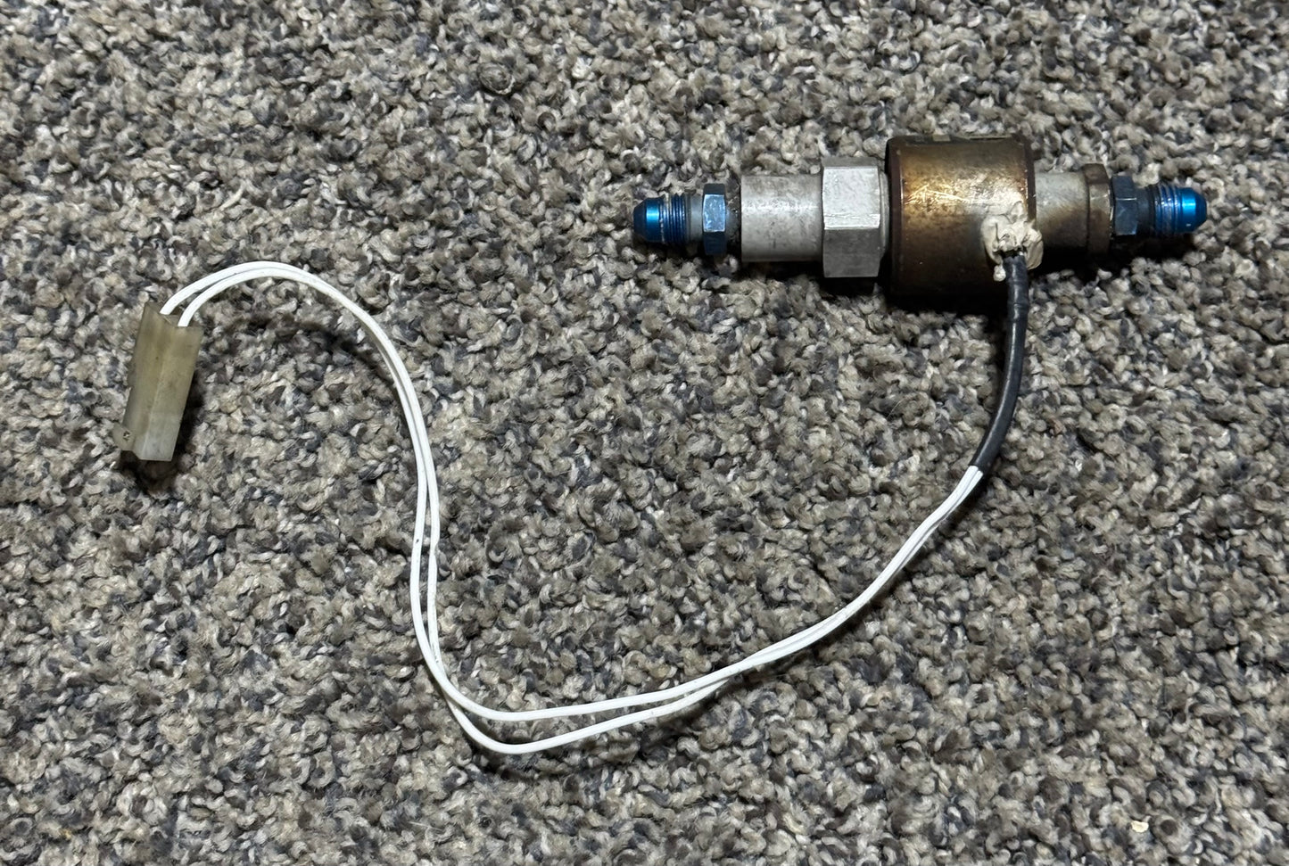 3393-00-91 Piper PA31T Dukes Solenoid Valve (24 Volts)