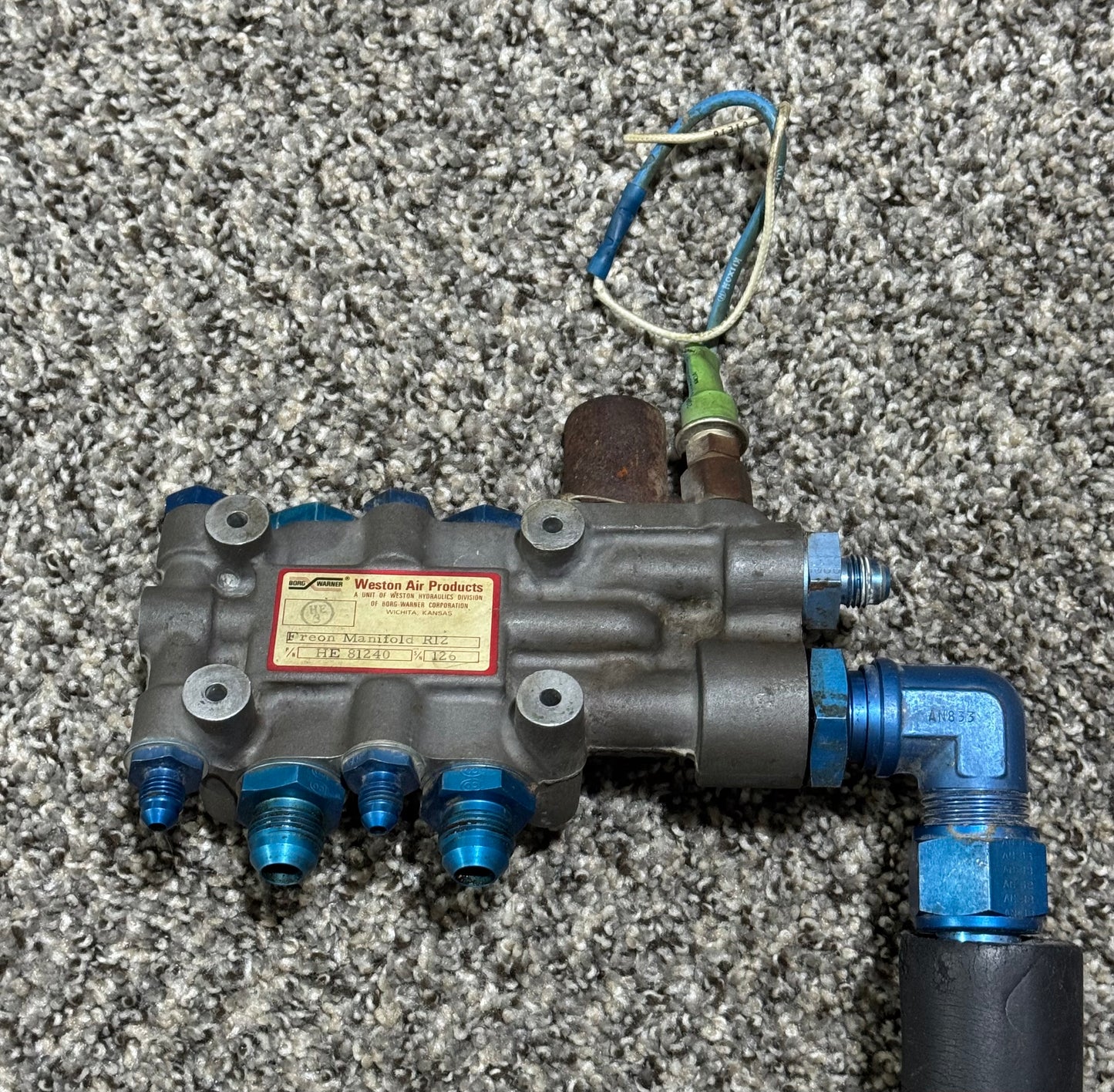 HE81240 Cessna 421B Janitrol Freon Manifold