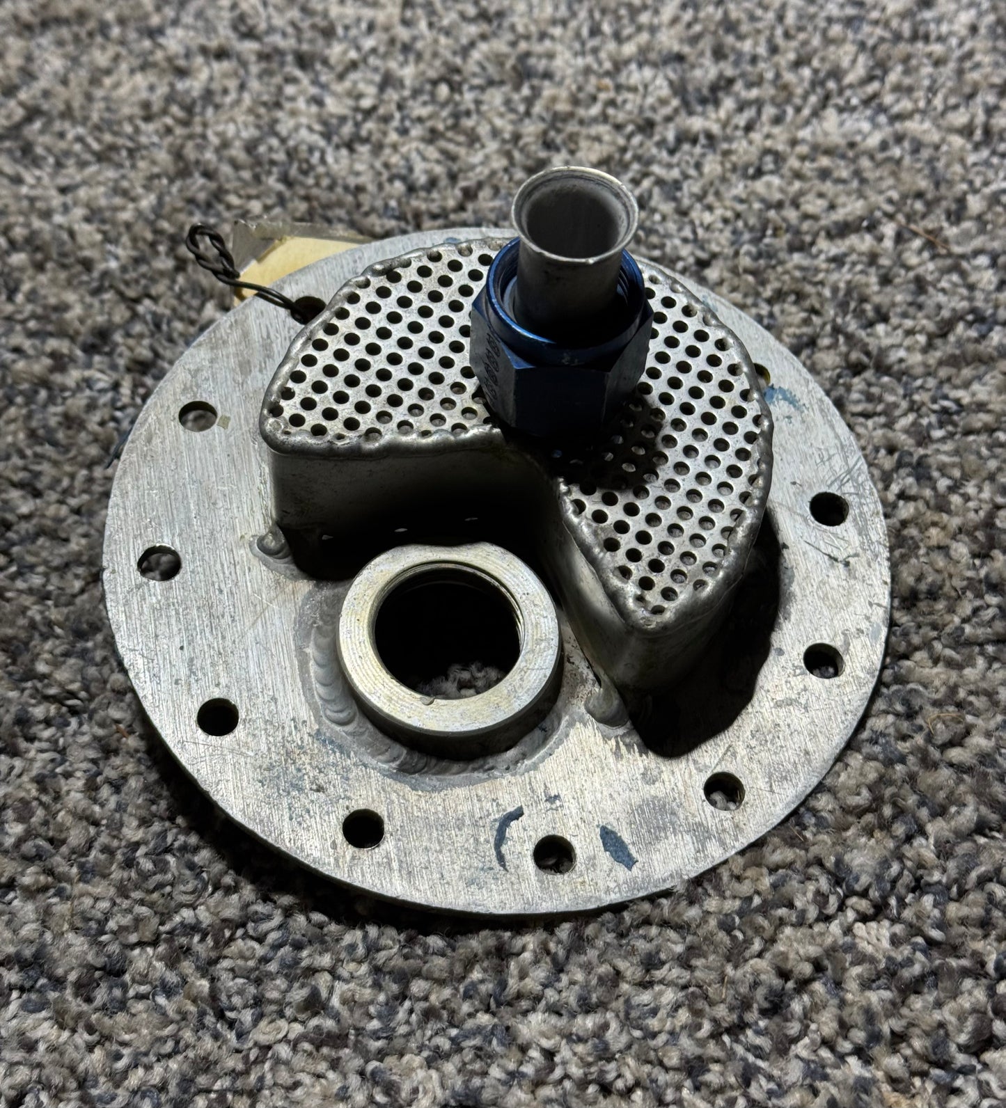 100-920037-24 B-100 Fuel Strainer Assy