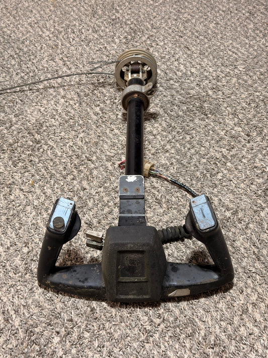 1260243-2 Cessna P210N Control Wheel Assembly W/ Mic Switch