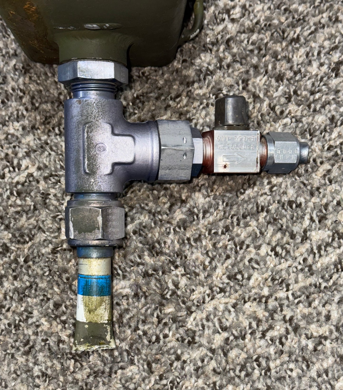 5117007-26 Cessna 414A Hydraulic Reservoir Assy With 72D-12 Valve Housing Assembly