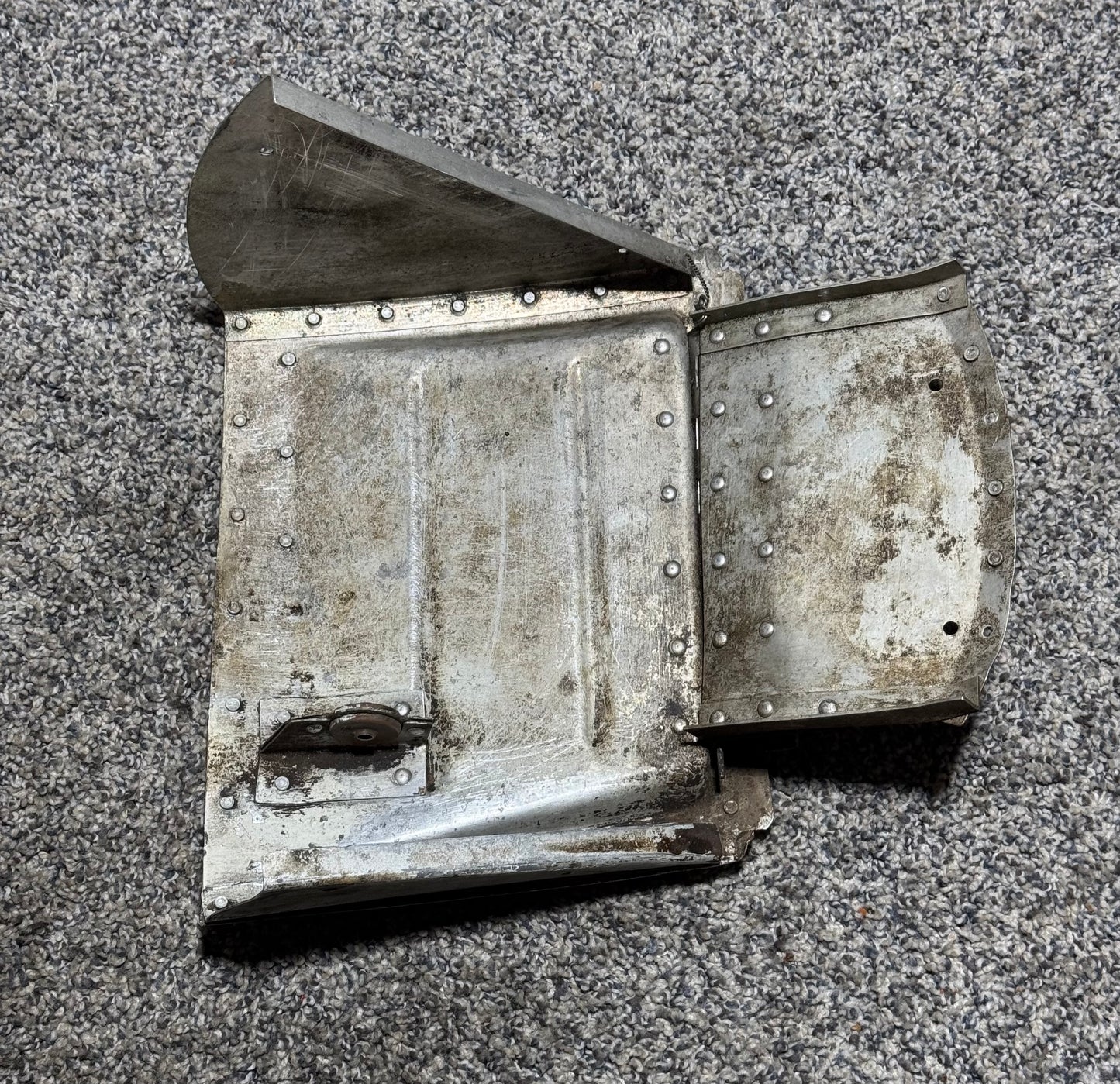 1213261-212 RH Cowl Flap Assy