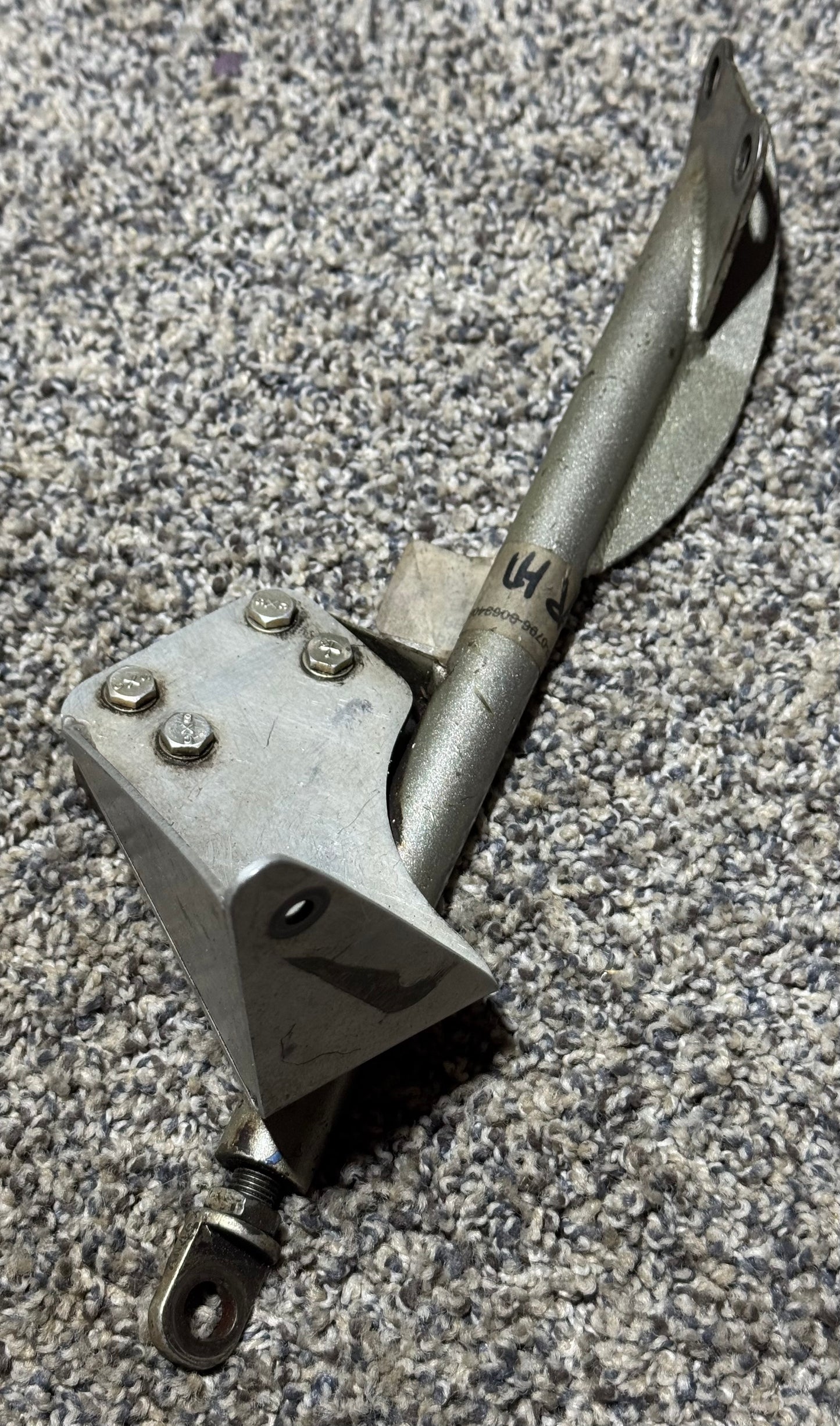 300068-001 Lycoming TI0-540-AA1A5 Turbo Mounting Support W/ Clevis