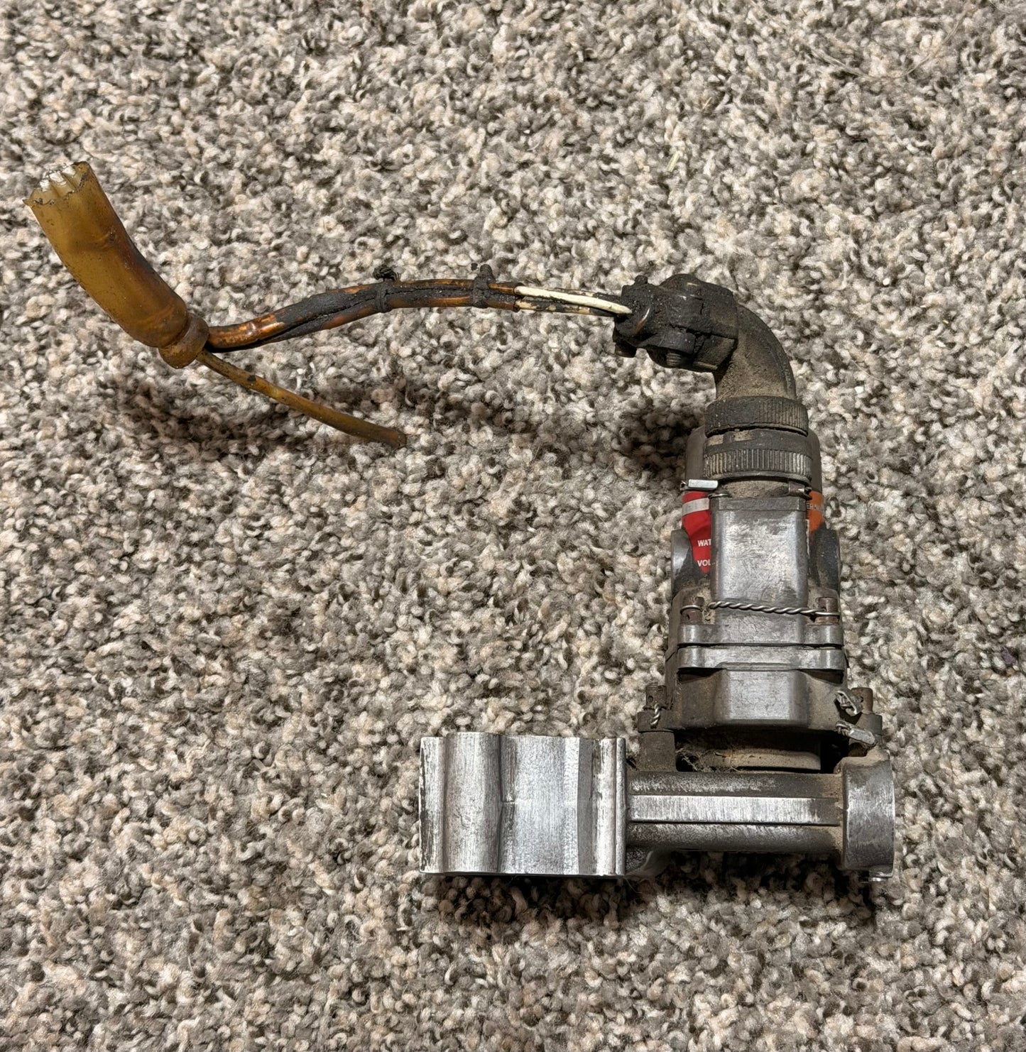 Aero Commander 500B Slider Fuel Shutoff Valve Assembly