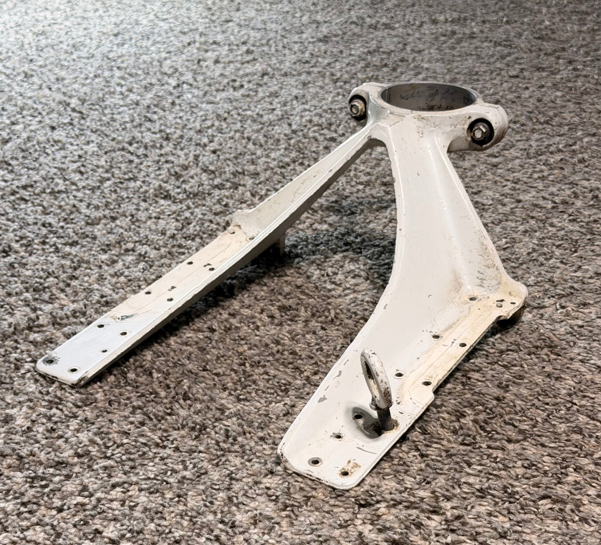 0543016-1 Cessna 172F Nose Gear Lower Fitting W/ Cap Assembly