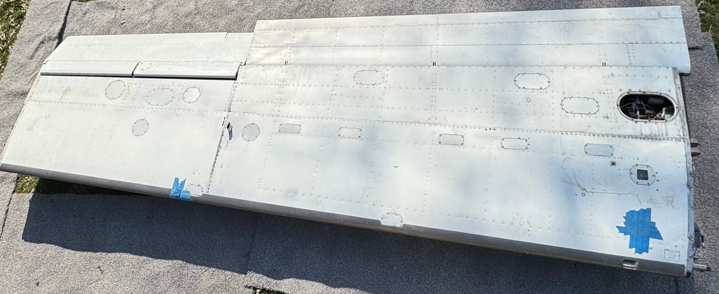 1221222-14 C-210M RH Wing W/ Aileron and Flap