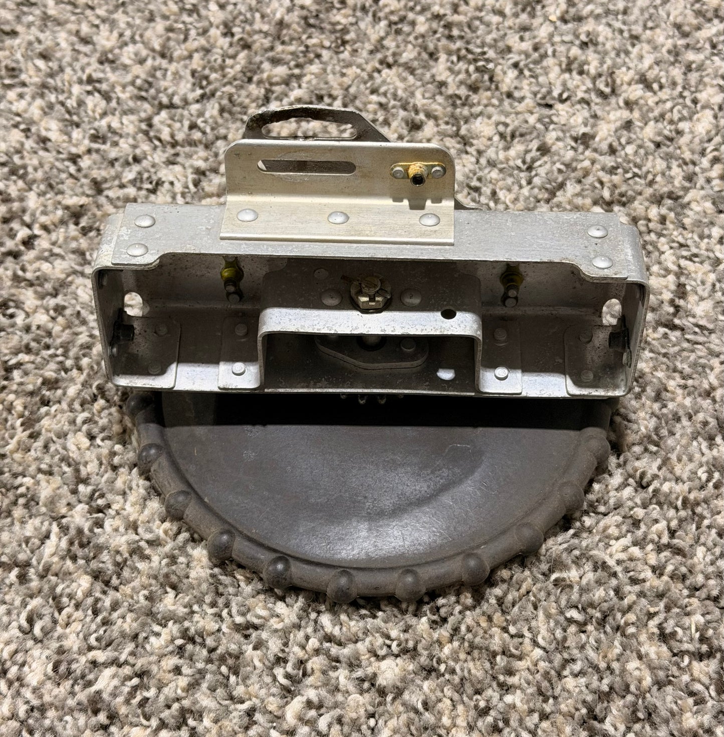 1261467-1 Cessna T210L Gear Box Assy Rudder Trim Wheel / 1261471-5 Cessna T210 Rudder Trim Wheel Assembly