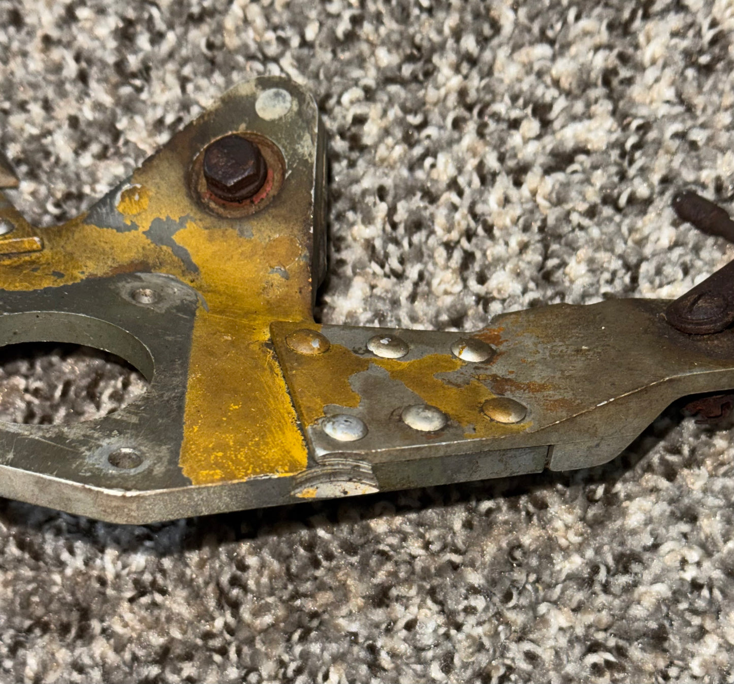 5035014-1 Cessna 411 Rudder Horn Assy (Damaged)