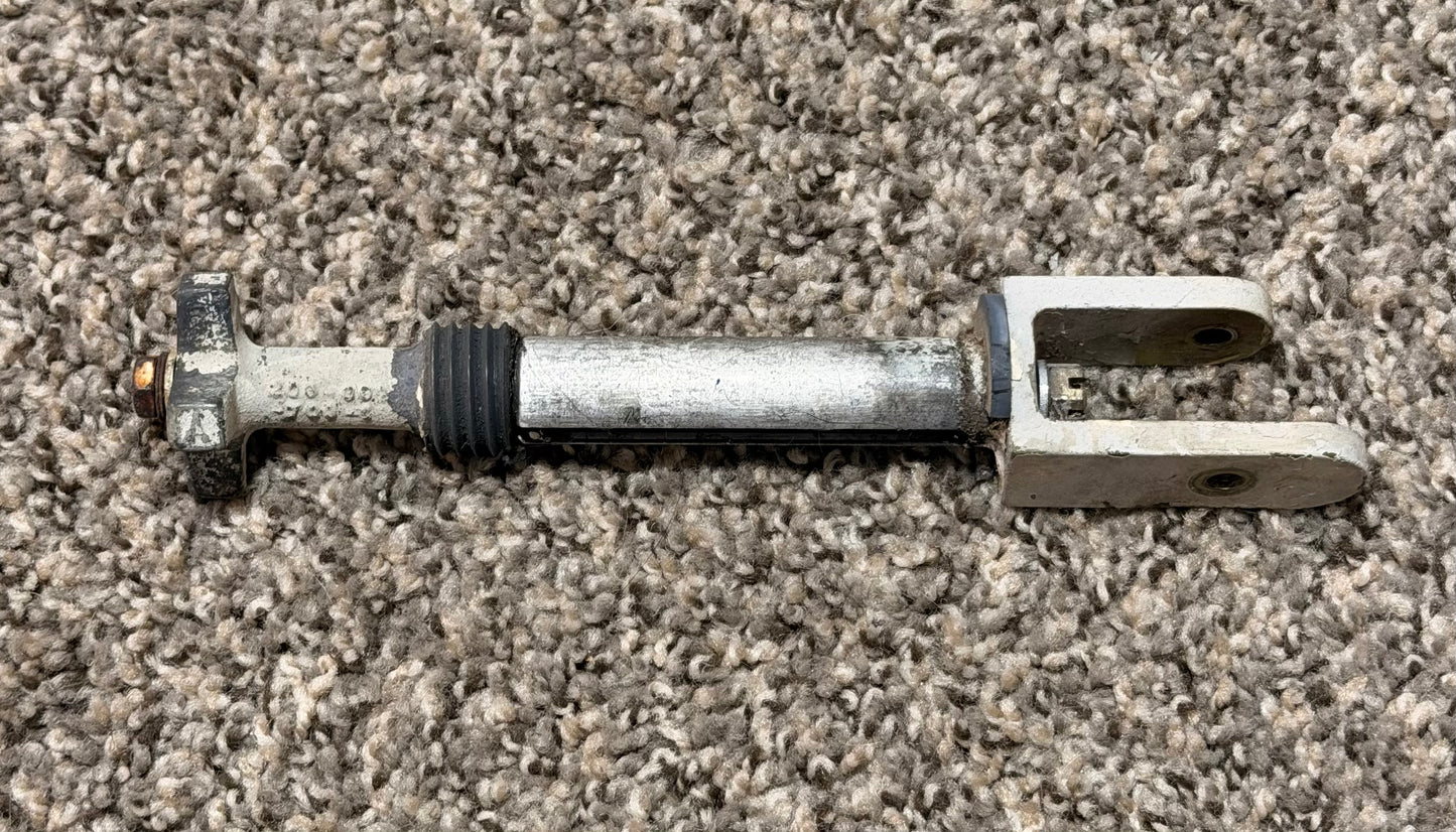 206-001-709-1 Bell 206L-1 Anti Torque Adjust Knob W/ Rod