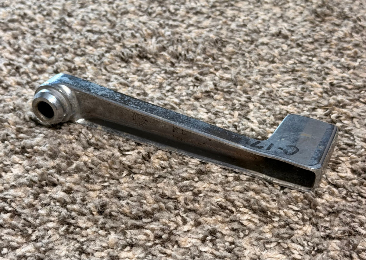 1217053-4 Cessna 172/182RG Inside Door Handle Assembly