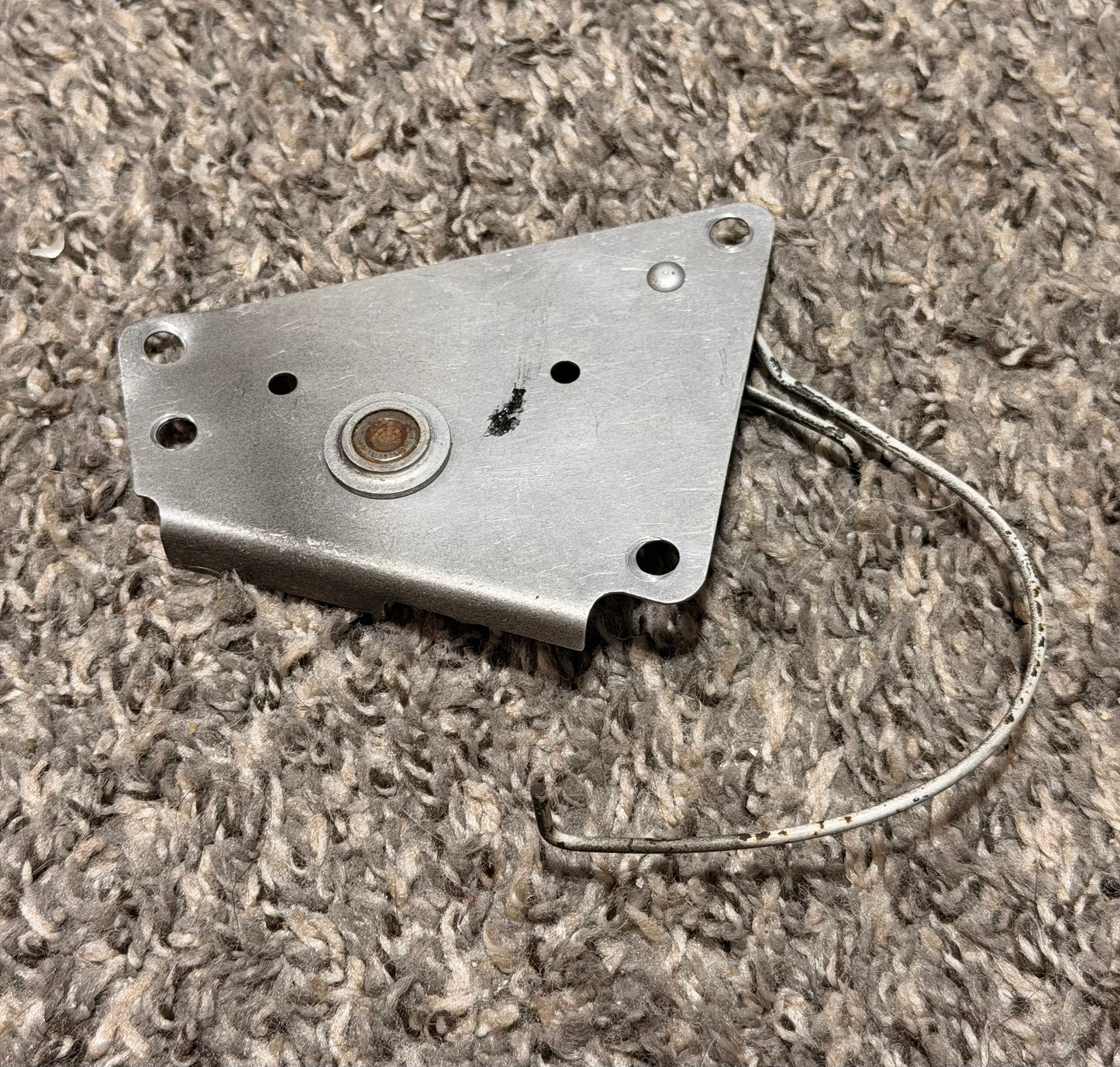 0713642-1 Cessna 172 Elevator Trim Retainer Assy