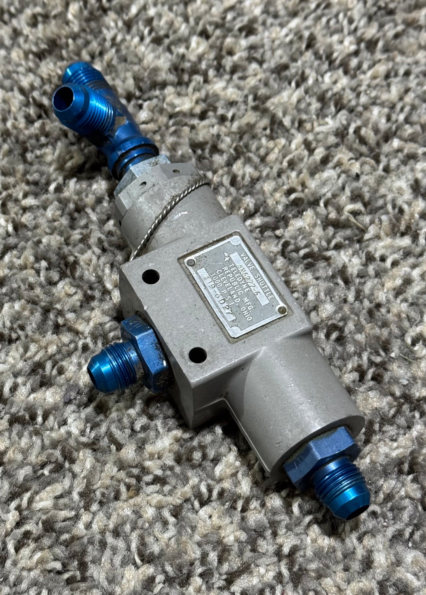 AN6277-6 Teledyne Shuttle Valve Assy