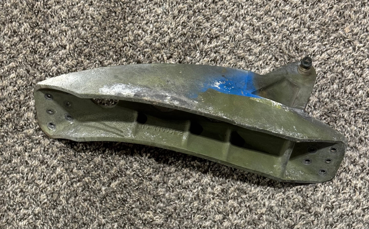 115-440031-2 Beechcraft KA-100 Horizontal Hinge Point RH Bracket