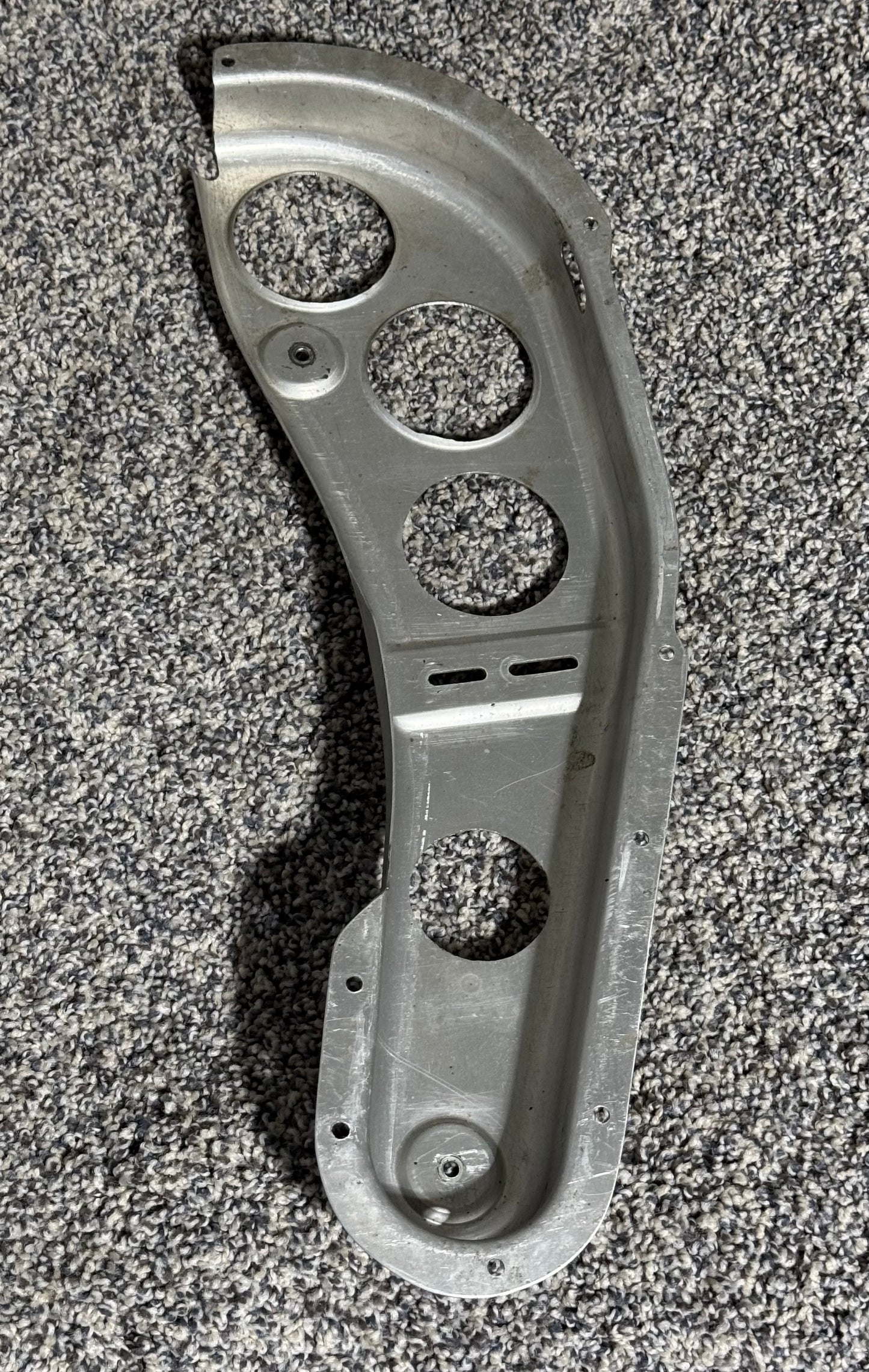 1261633-4 C210 Elevator Trim Chain Guard