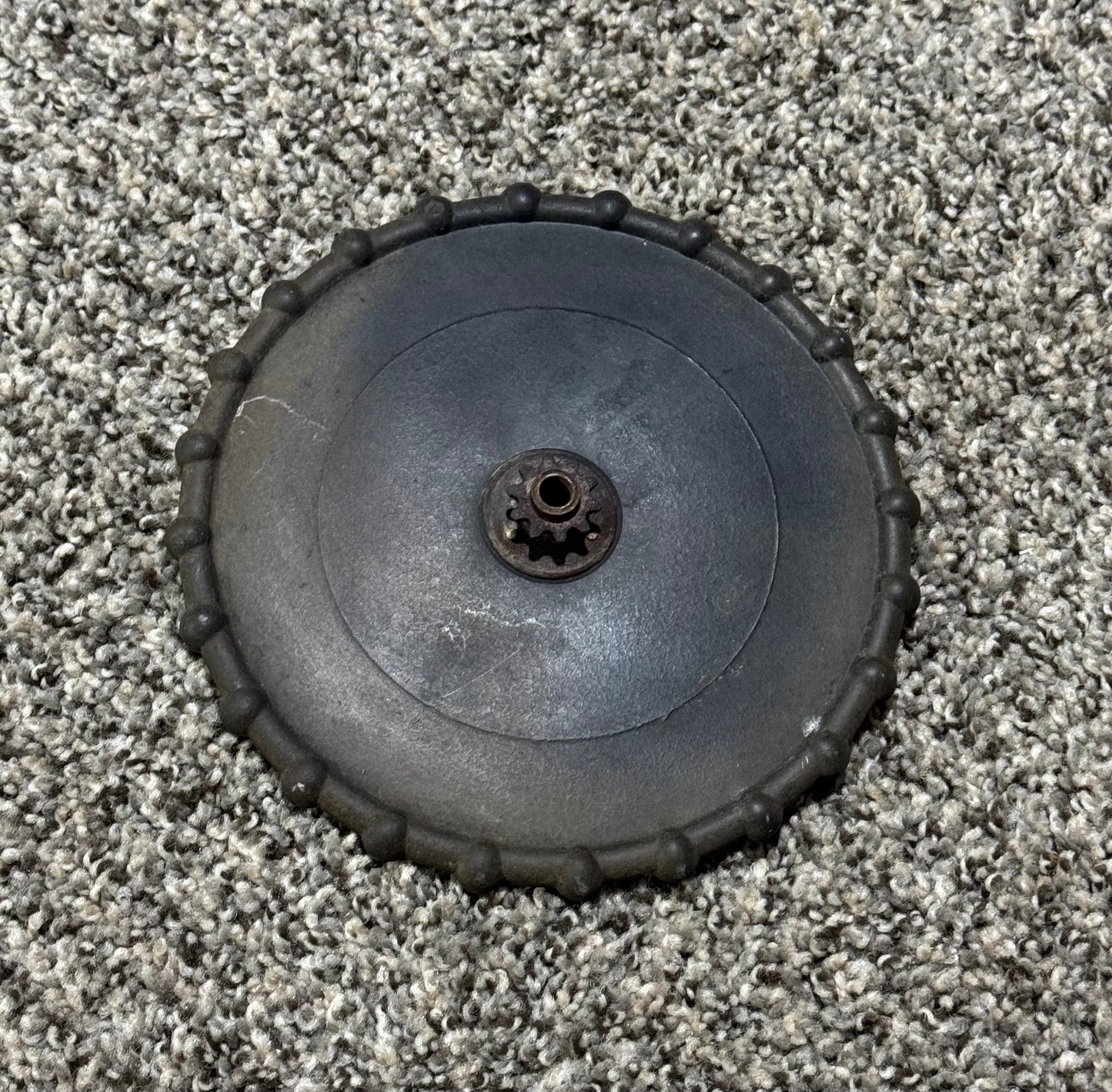 1260422-1 Cessna Elevator Trim Tab Wheel Assy