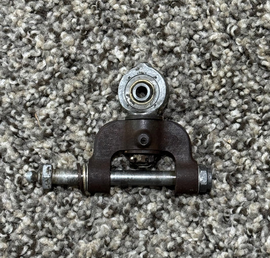 35-825007-2 Beech BE-58 Steering Yoke Assy