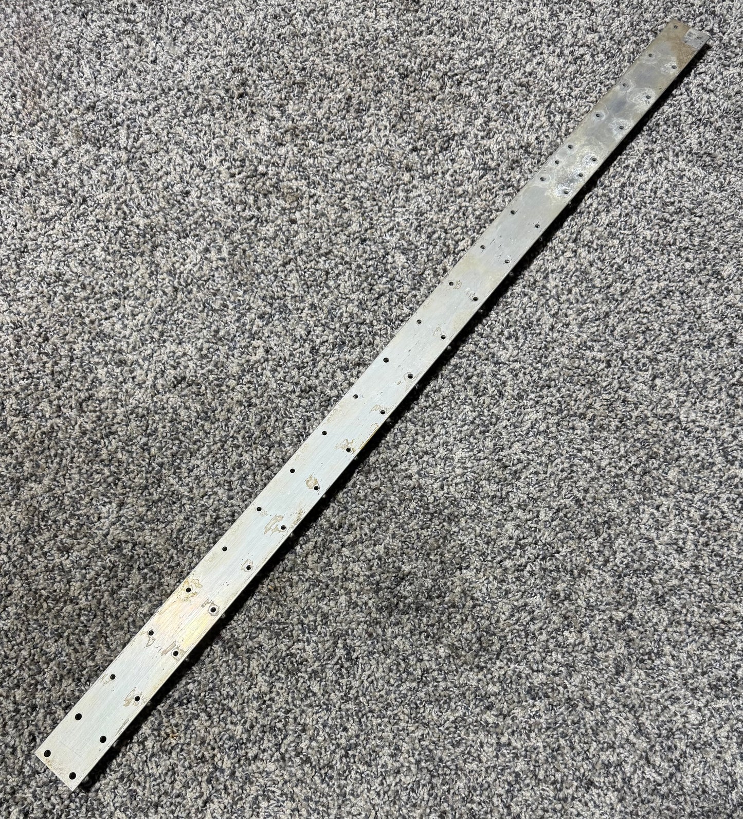 2153016-5 C-P210N Seat Rail Forward Stiffener Outboard