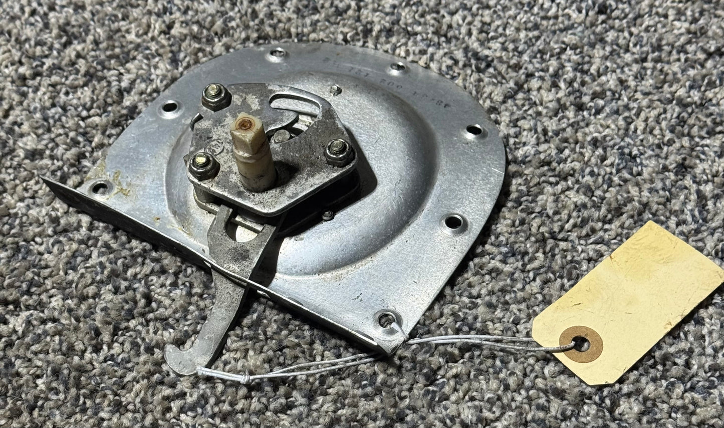 43724-502 Rockwell R-112A Upper RH Latch Assembly