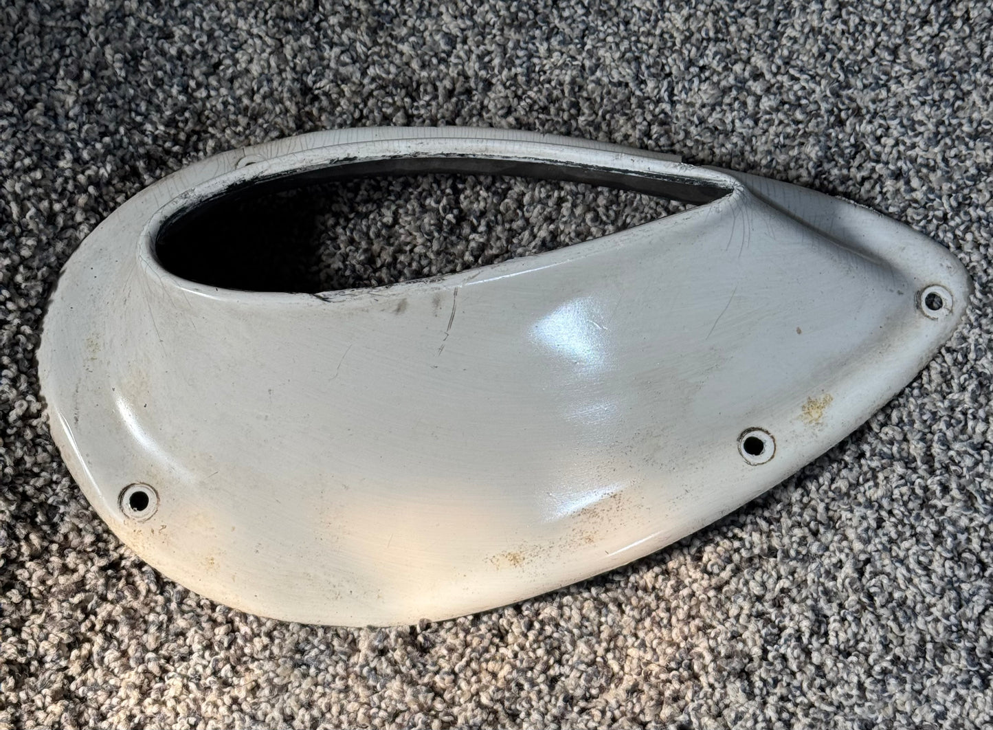 0741052-11 C182 LH Main Gear Upper Fairing