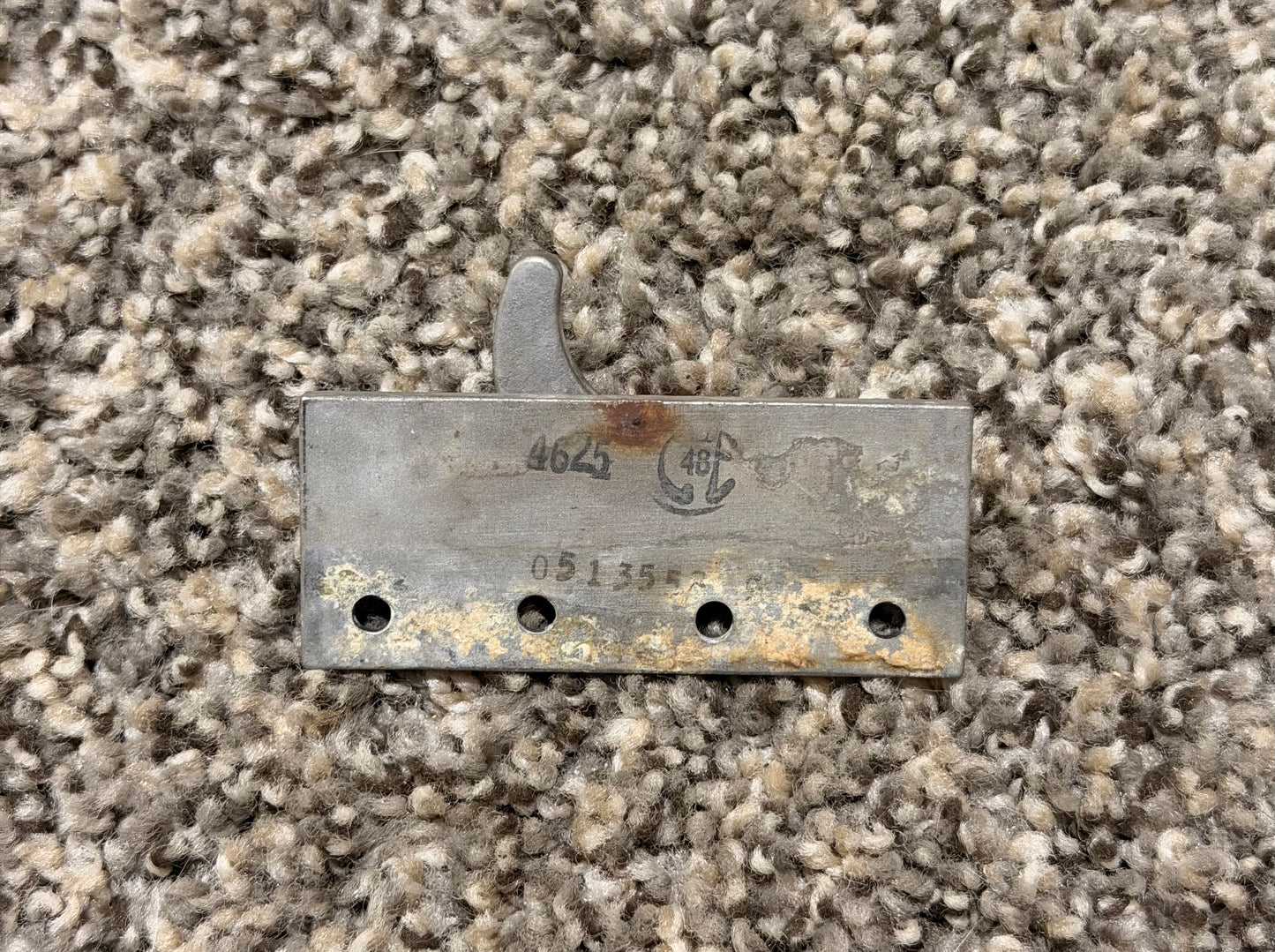 0513558-9 Cessna T210 Secondary Seat Stop Assy