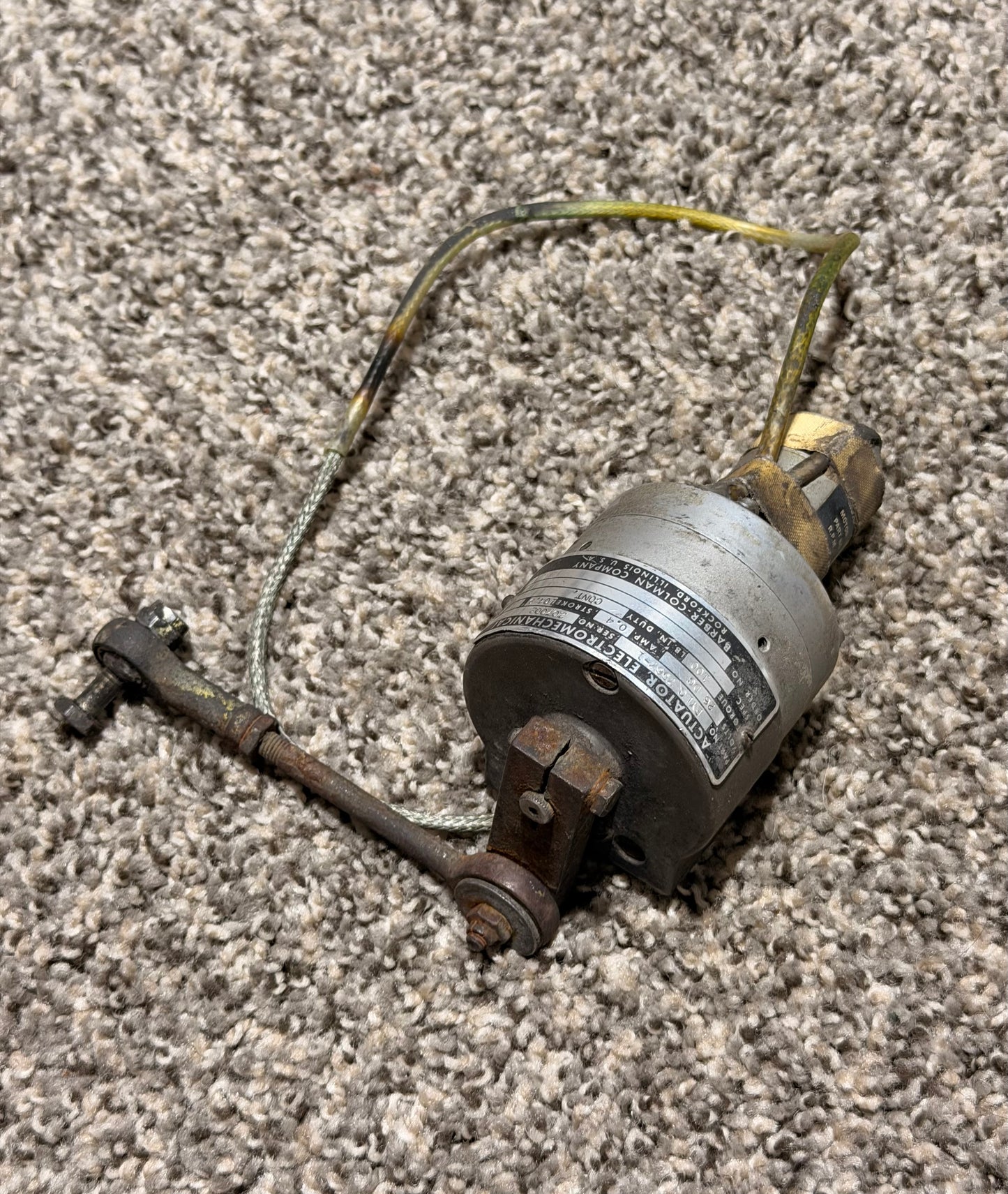 EYLC 7567-1 Barber-Colman Aero Commander 500B Electromechanical Cowl Flap Actuator Motor (26 Volts)