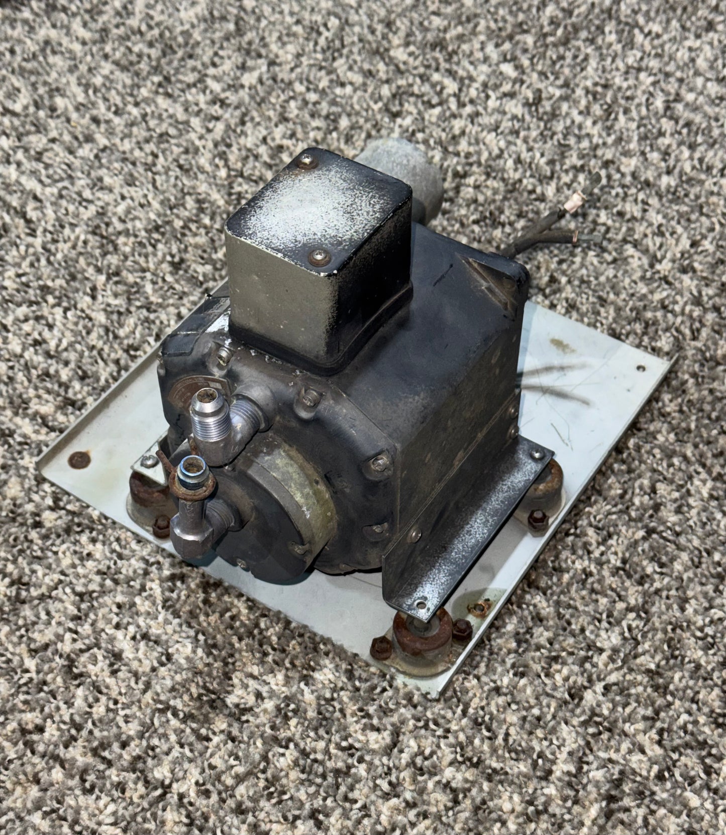 522-2645-000 Collins 332E-3G Directional Gyro Assy W/ Shock Mounts
