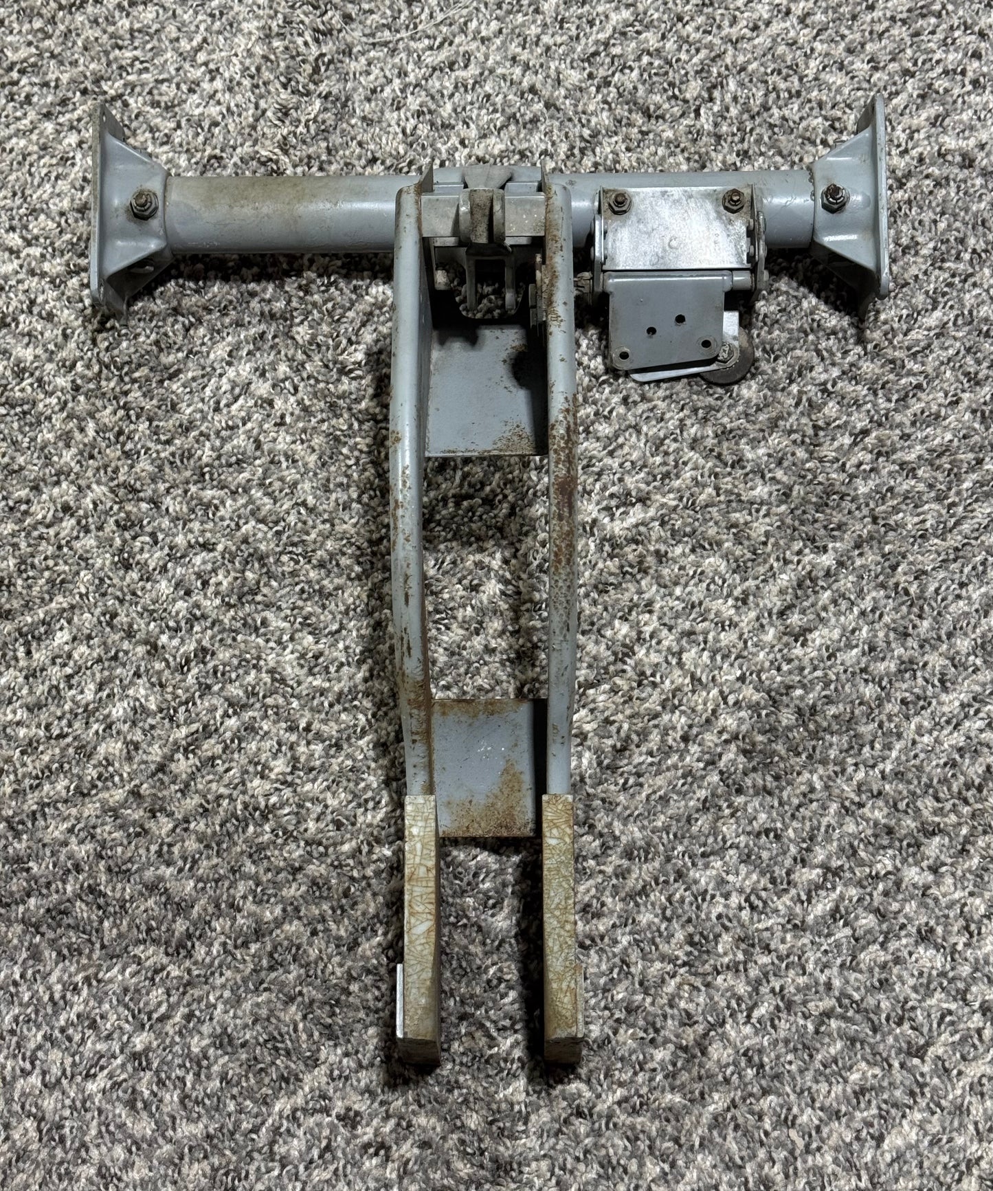 51399-000 Piper PA-31T Elevator Balance Weight Arm W/ Tube Bracket