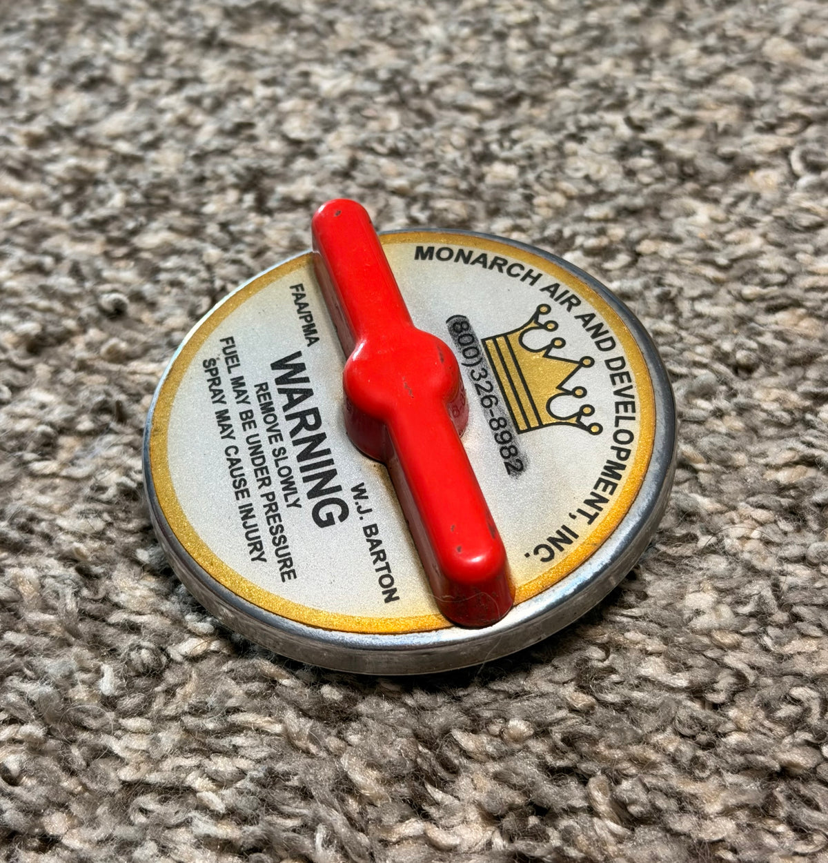 0716128-24 Monarchs Gas Cap Assy