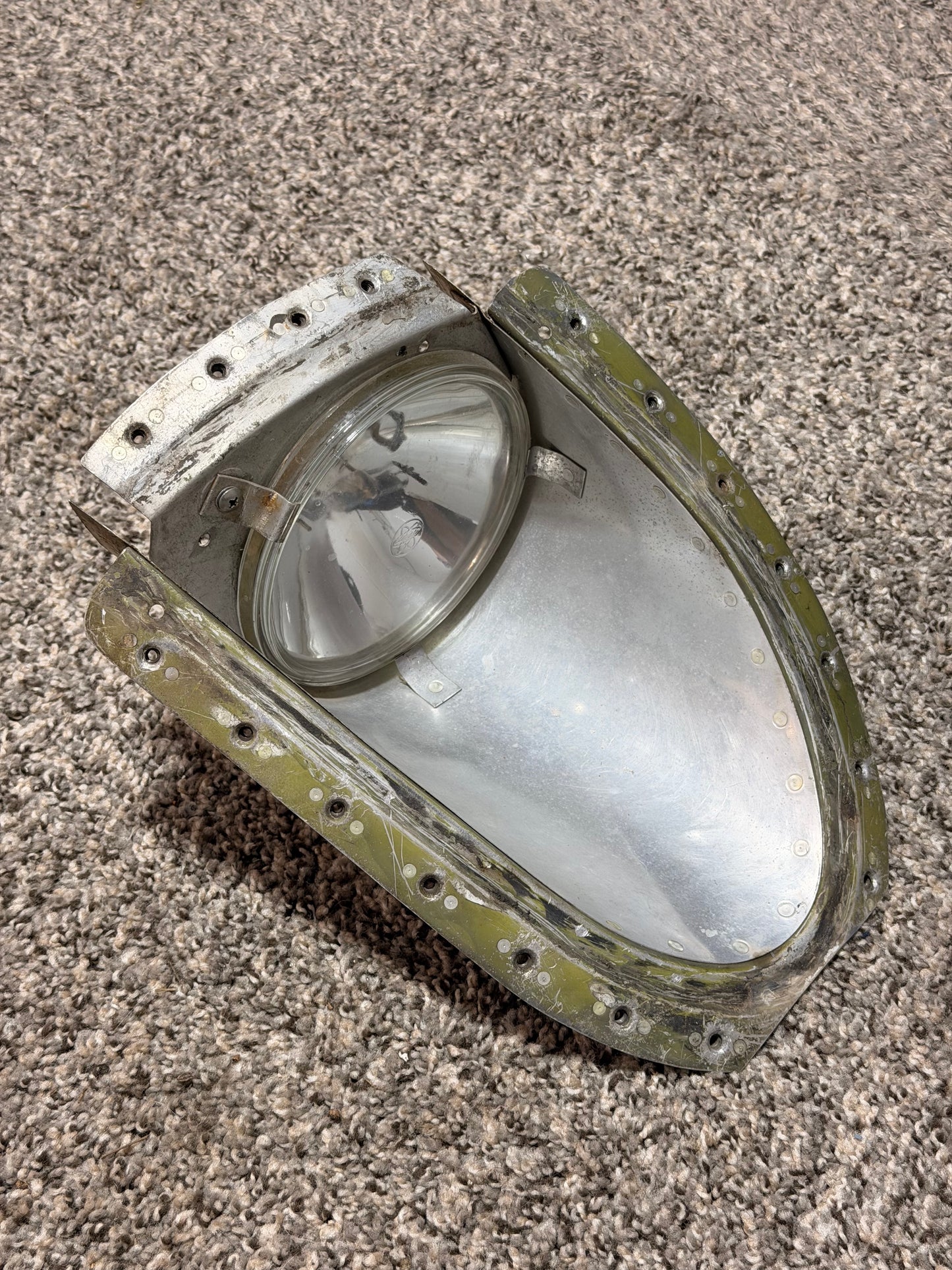5800005-20 Aero Commander 500B Landing Light House RH Assy