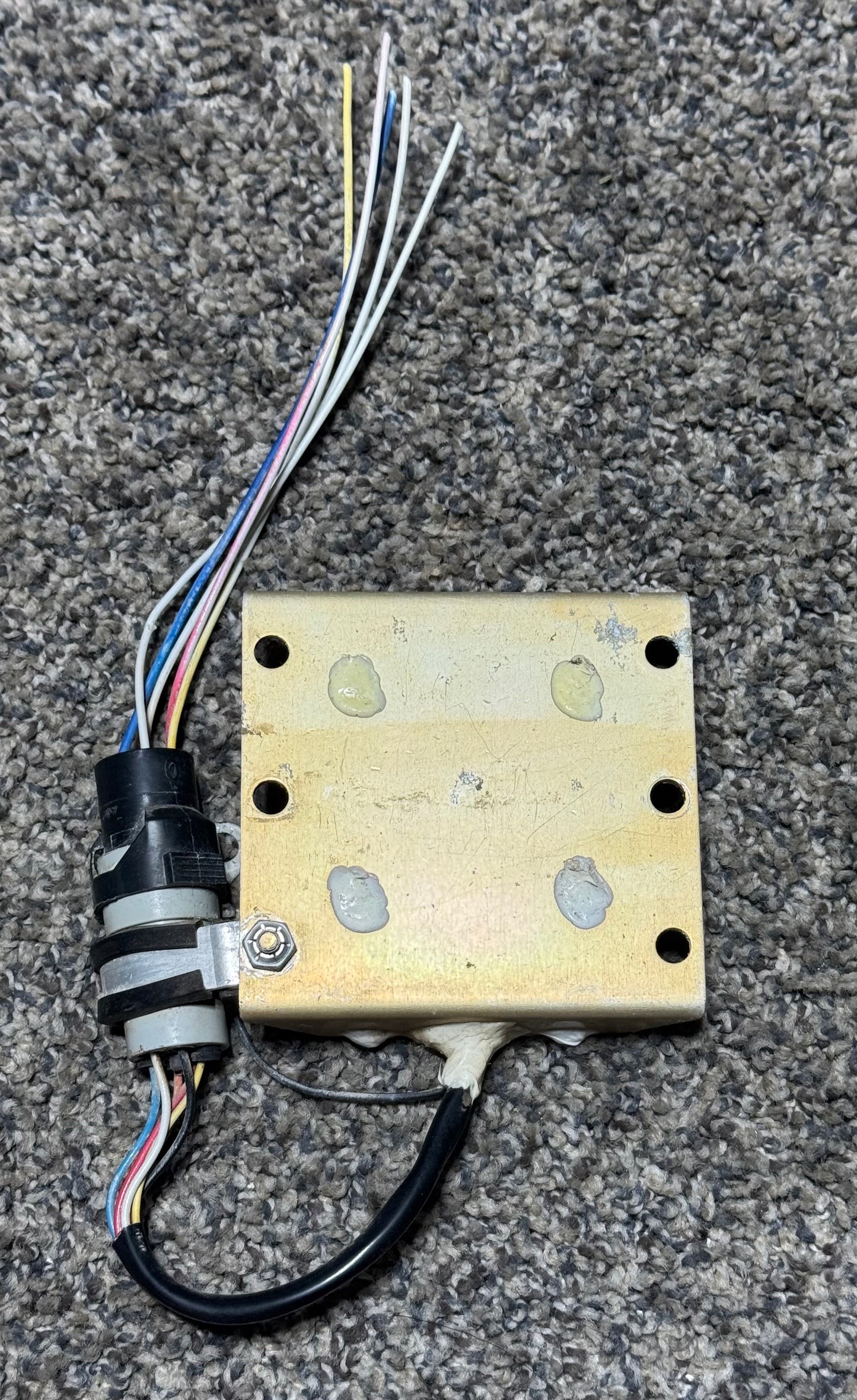 C611005-0101 Cessna T210N Voltage Regulator