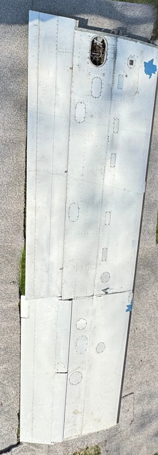 1221222-14 C-210M RH Wing W/ Aileron and Flap