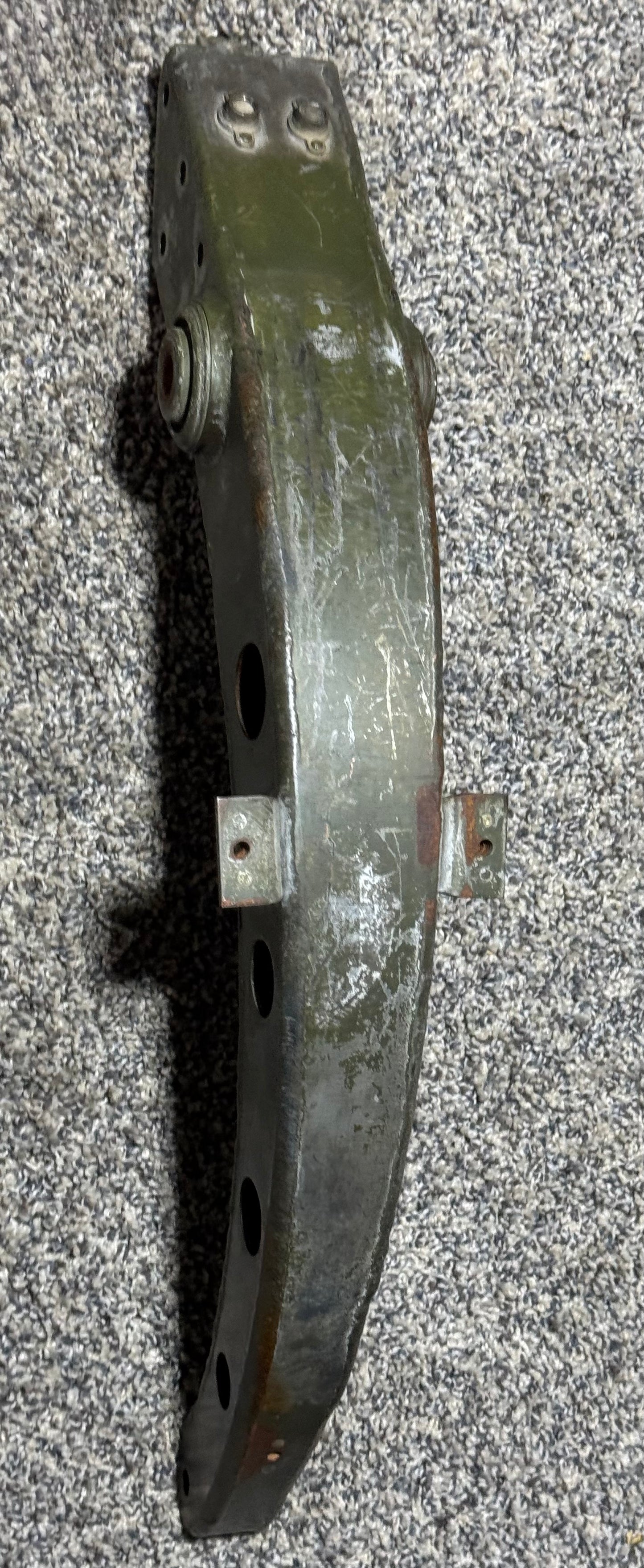 2351038-40 Learjet 25B Engine Yoke RH Assembly