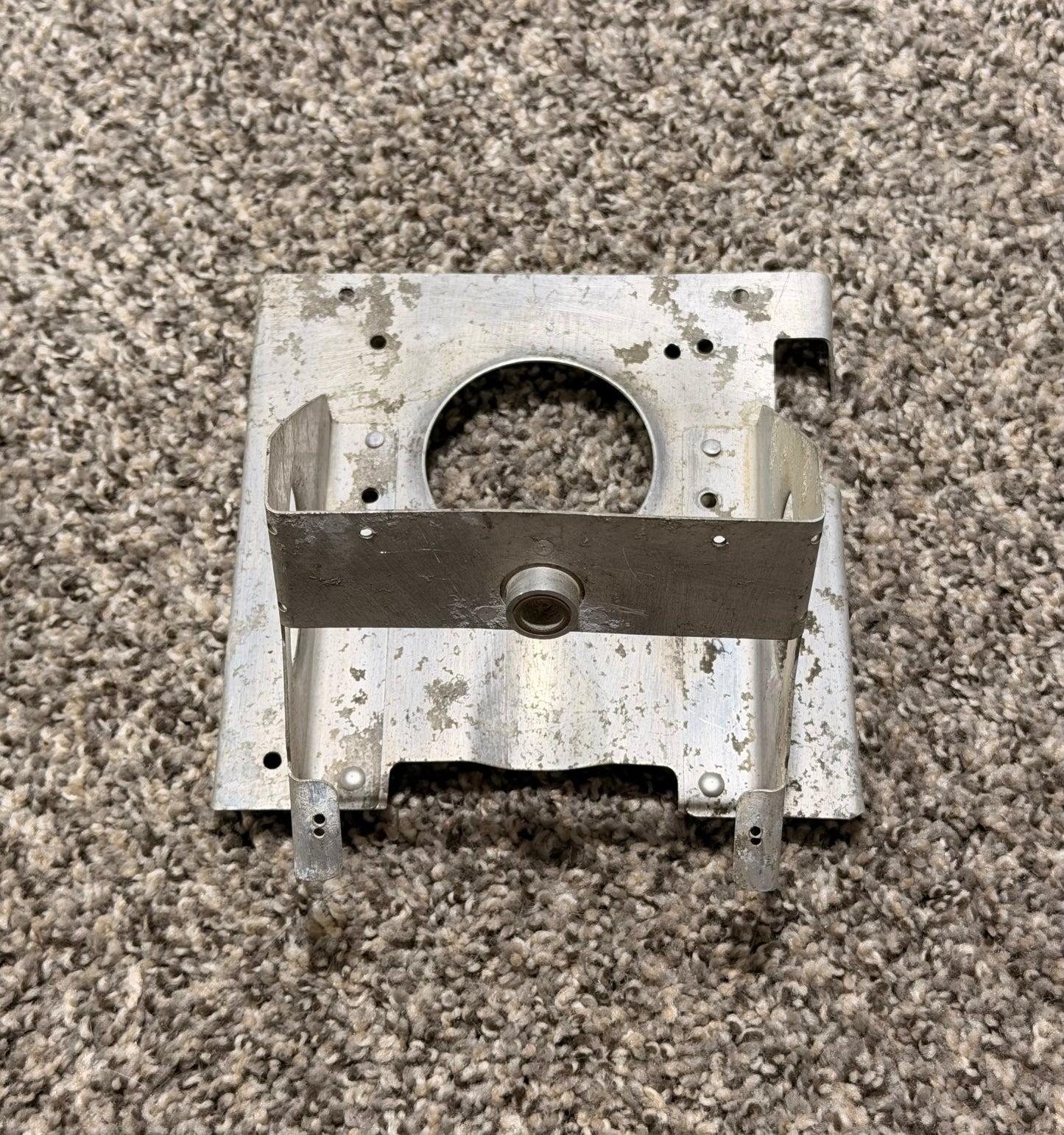 2113048-1 Cessna T210N Bracket Fuel Control Assembly
