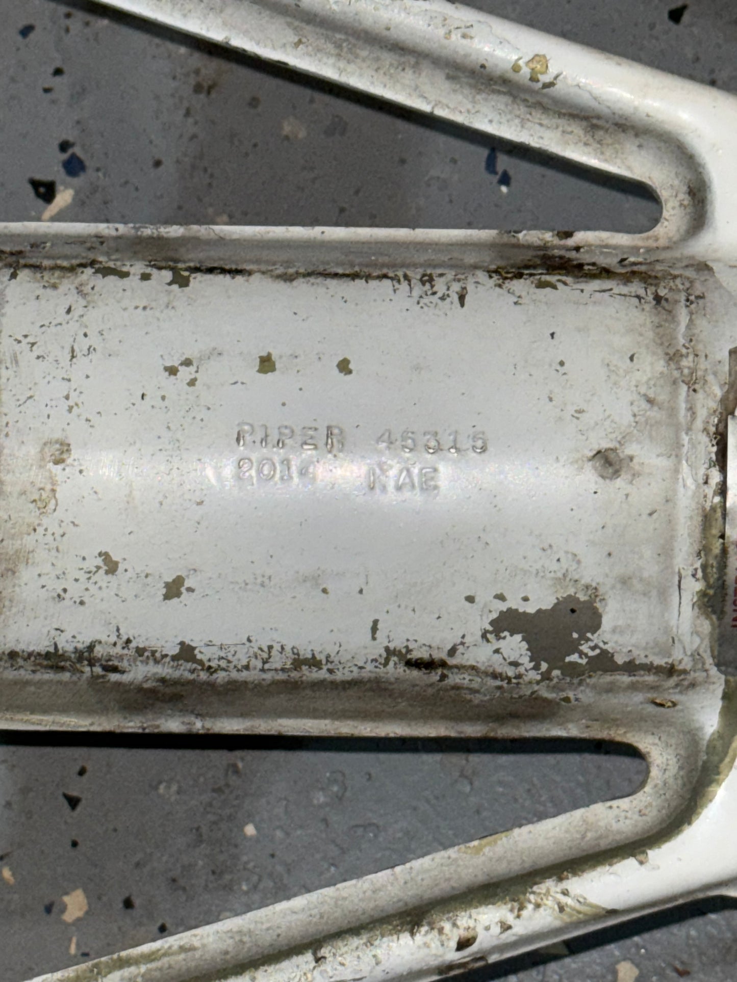 45315-2014 KAE Piper PA-31T Nose Landing Gear Strut