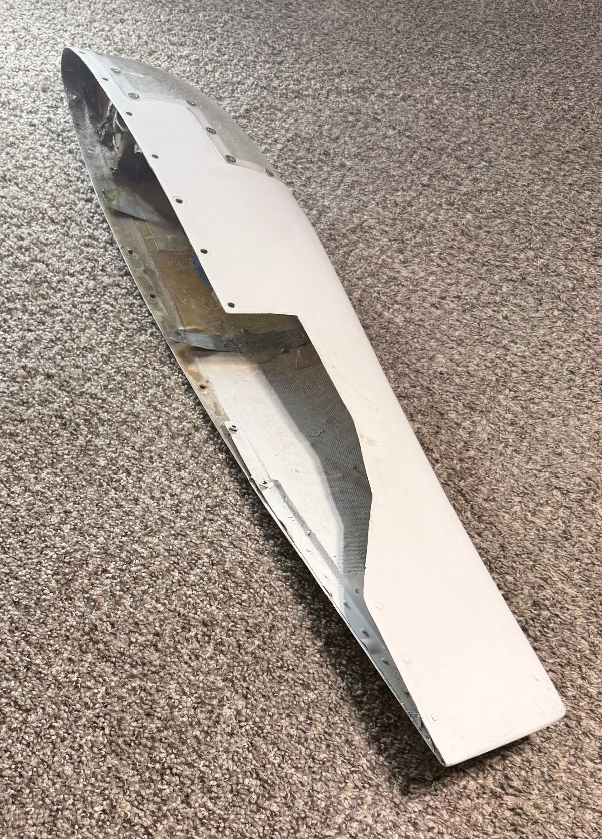 55802-12 Piper PA-31 LH Wing Tip Assy