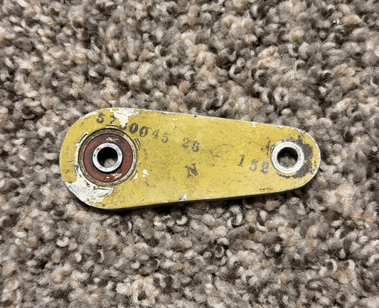 5730045-25-152 Aero Commander 500B Cowl Flap Control Bracket Link Assembly