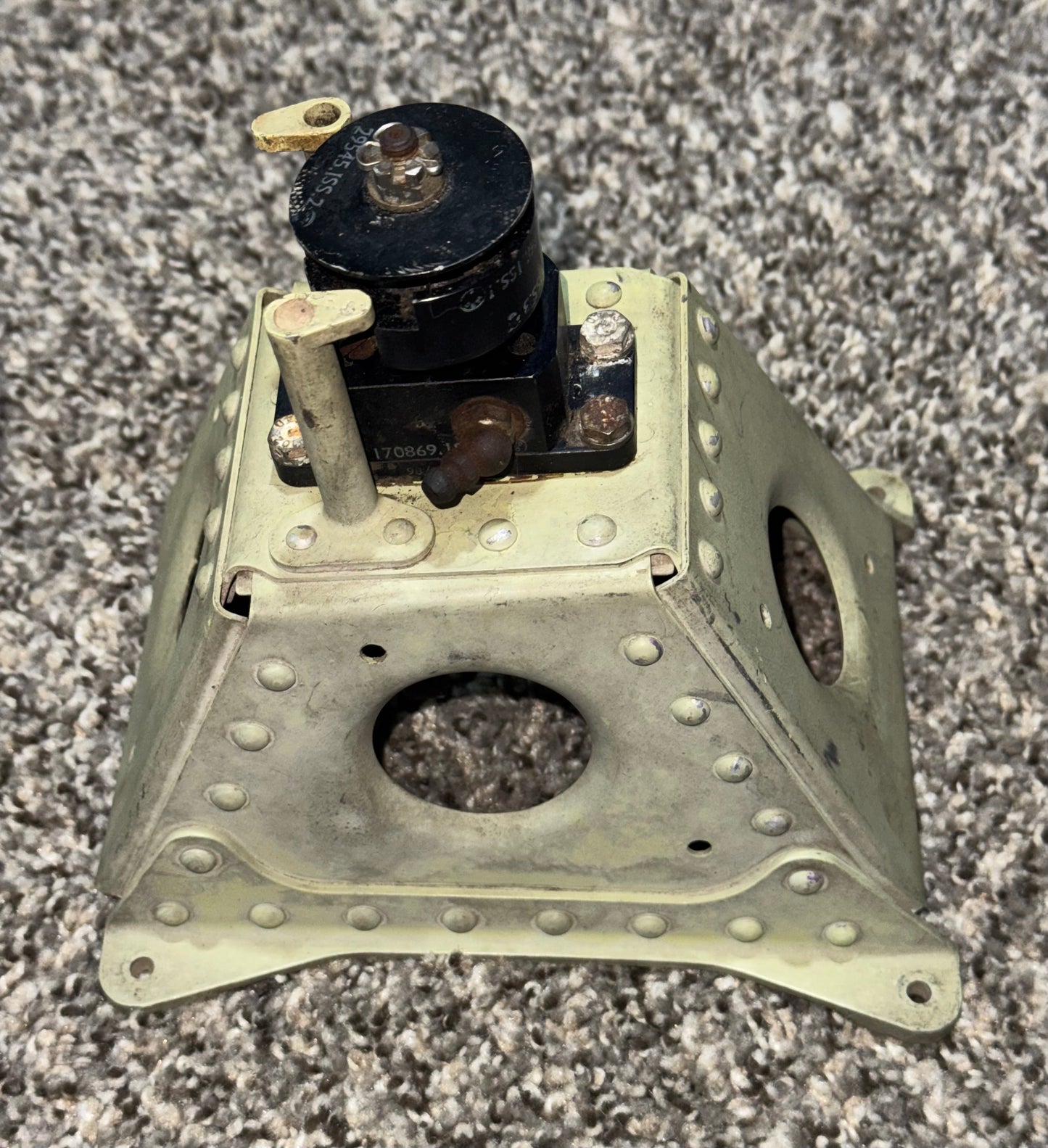 137119E405 JetStream 31 LH Pulley Mounting Assy