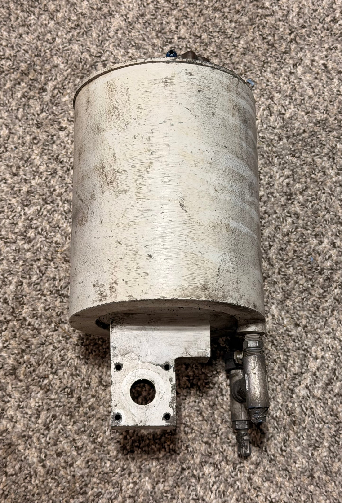 5790088-7 Aero Commander 500B Hydraulic Reservoir Assy