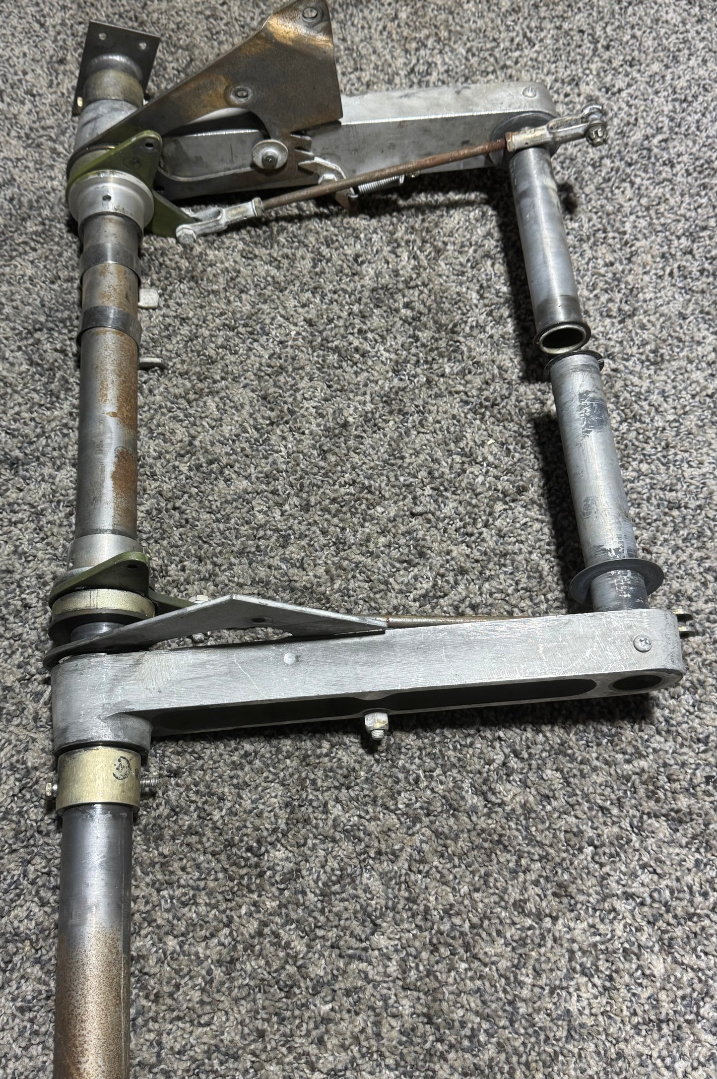 26-72017-503 Rudder Pedal Hanger RH Assembly W/ Pedals