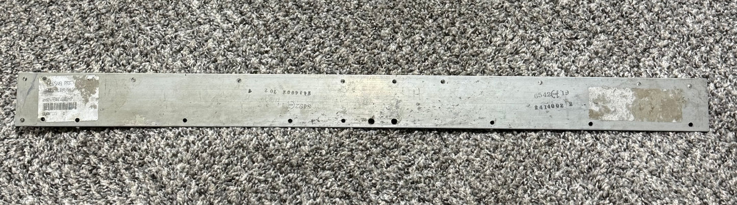 2414002-2 Cessna-172RG RH Seat Rail Track