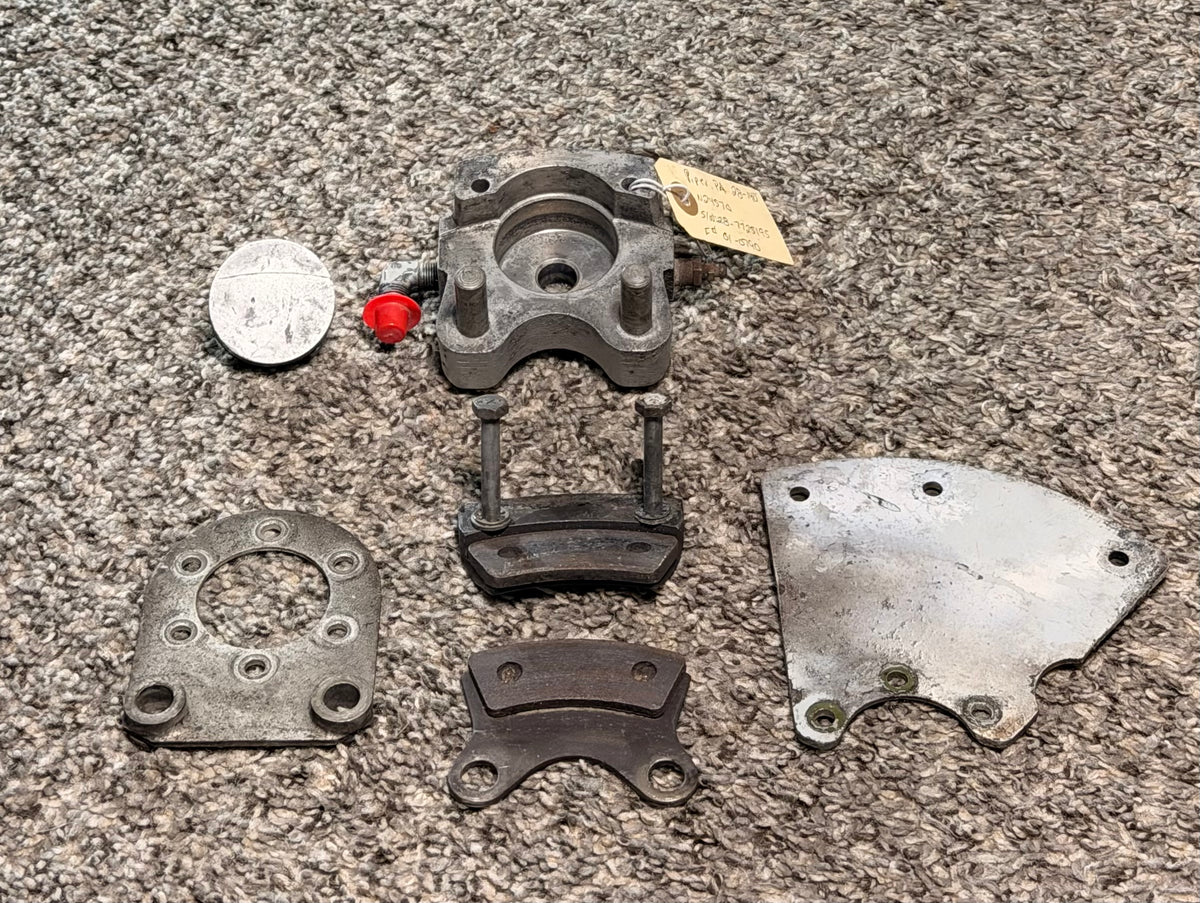 30-181 Cleveland Piper PA-28-140 Brake Caliper Assembly